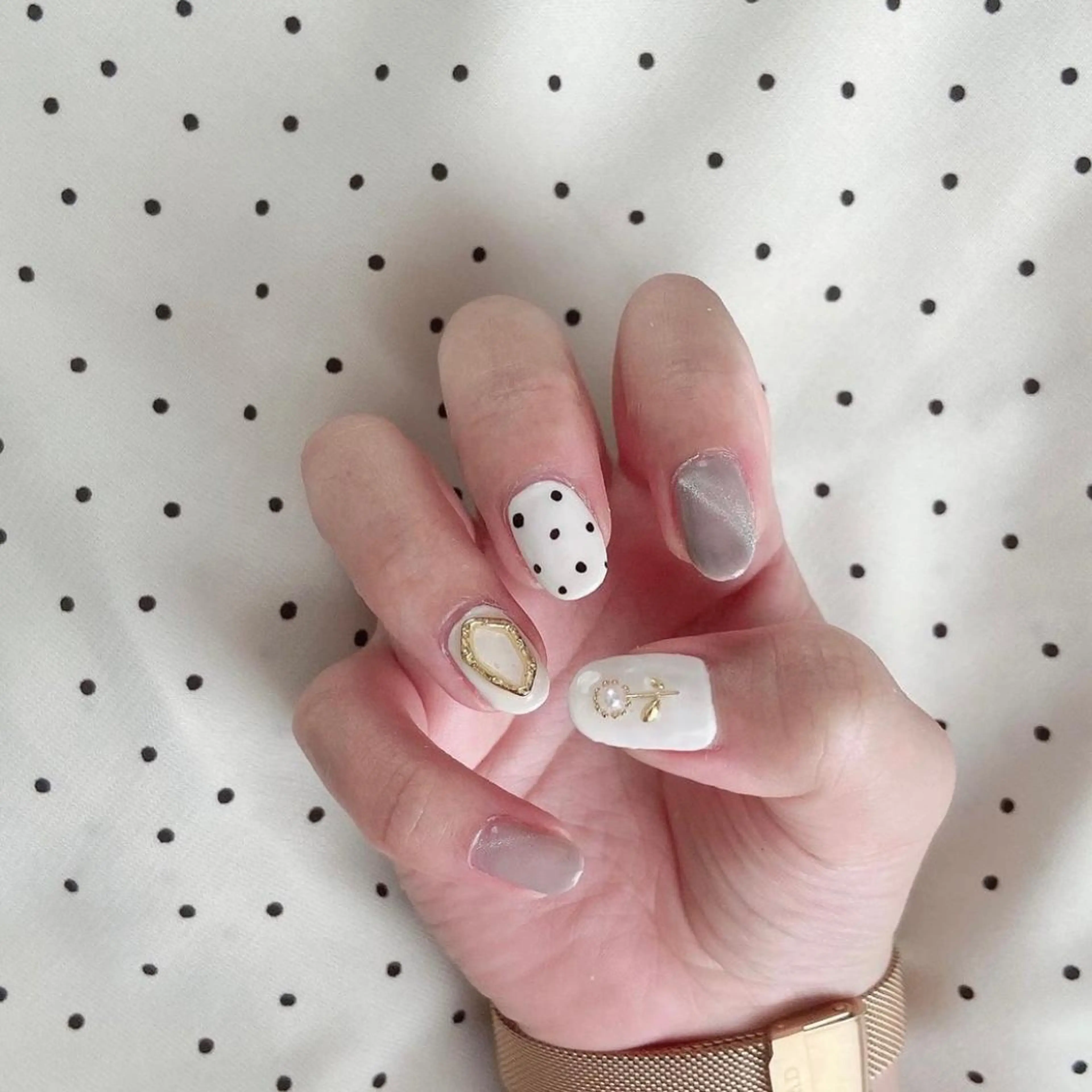 ネイル ハンドネイル Luna nail— kanaeのネイルデザイン