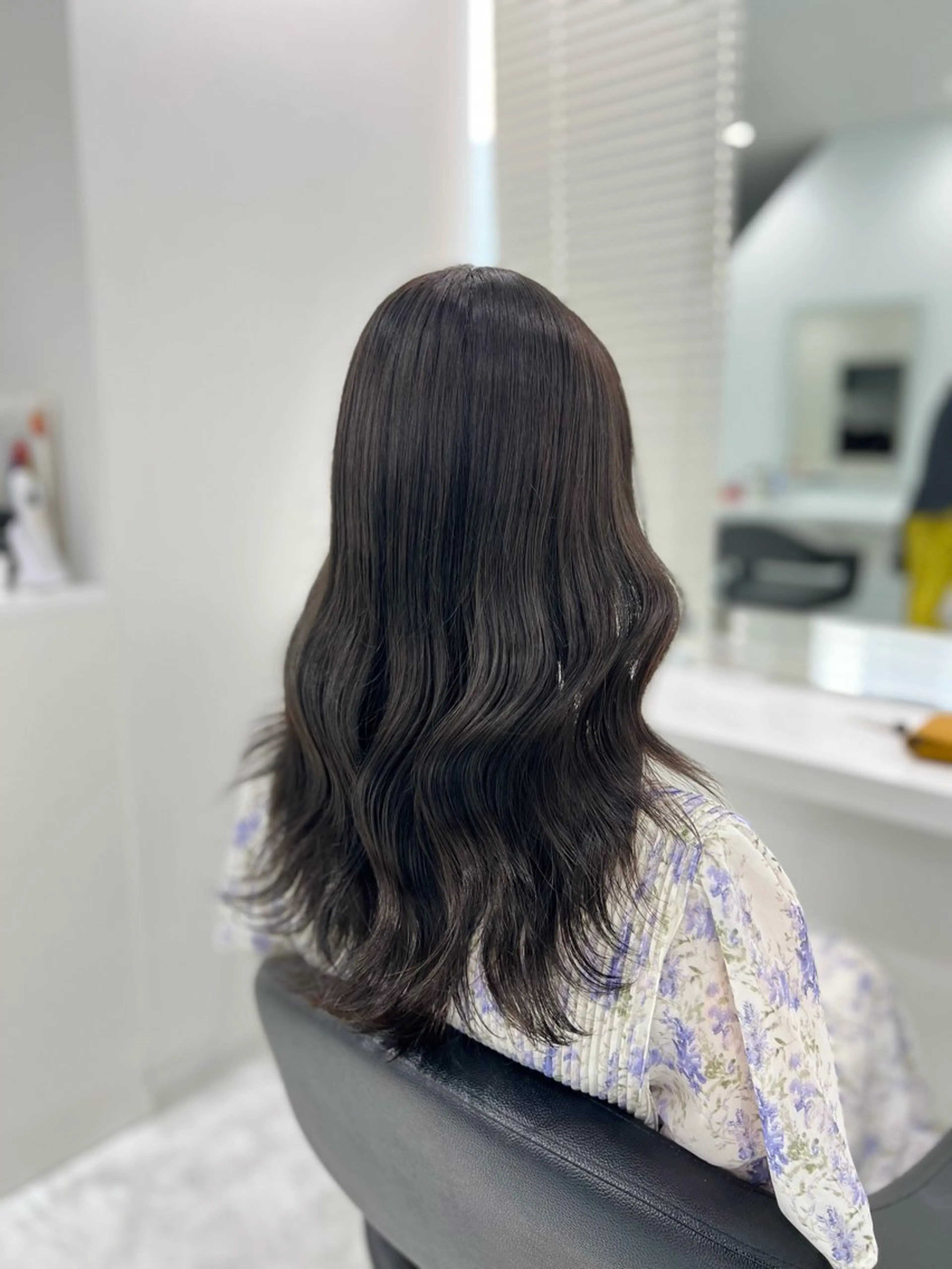 ロング カラー ヘアカラー トリートメント ヘアセット 艶髪グレージュ特化/ CHIKARAのヘアスタイル