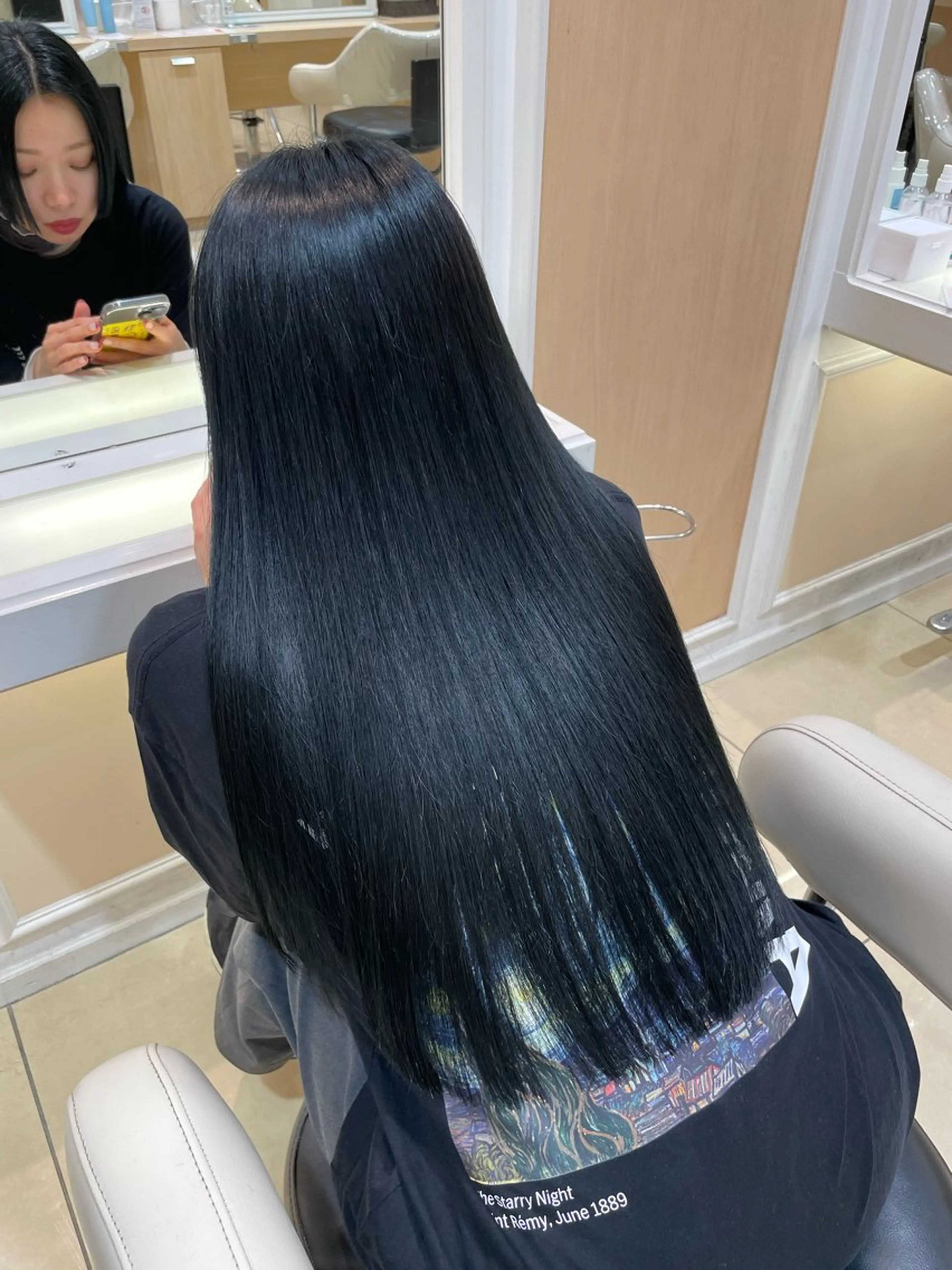 ロング カラー ✩𝐴𝑠ℎ 中目黒 浦野 遥‎✩*｡のヘアスタイル