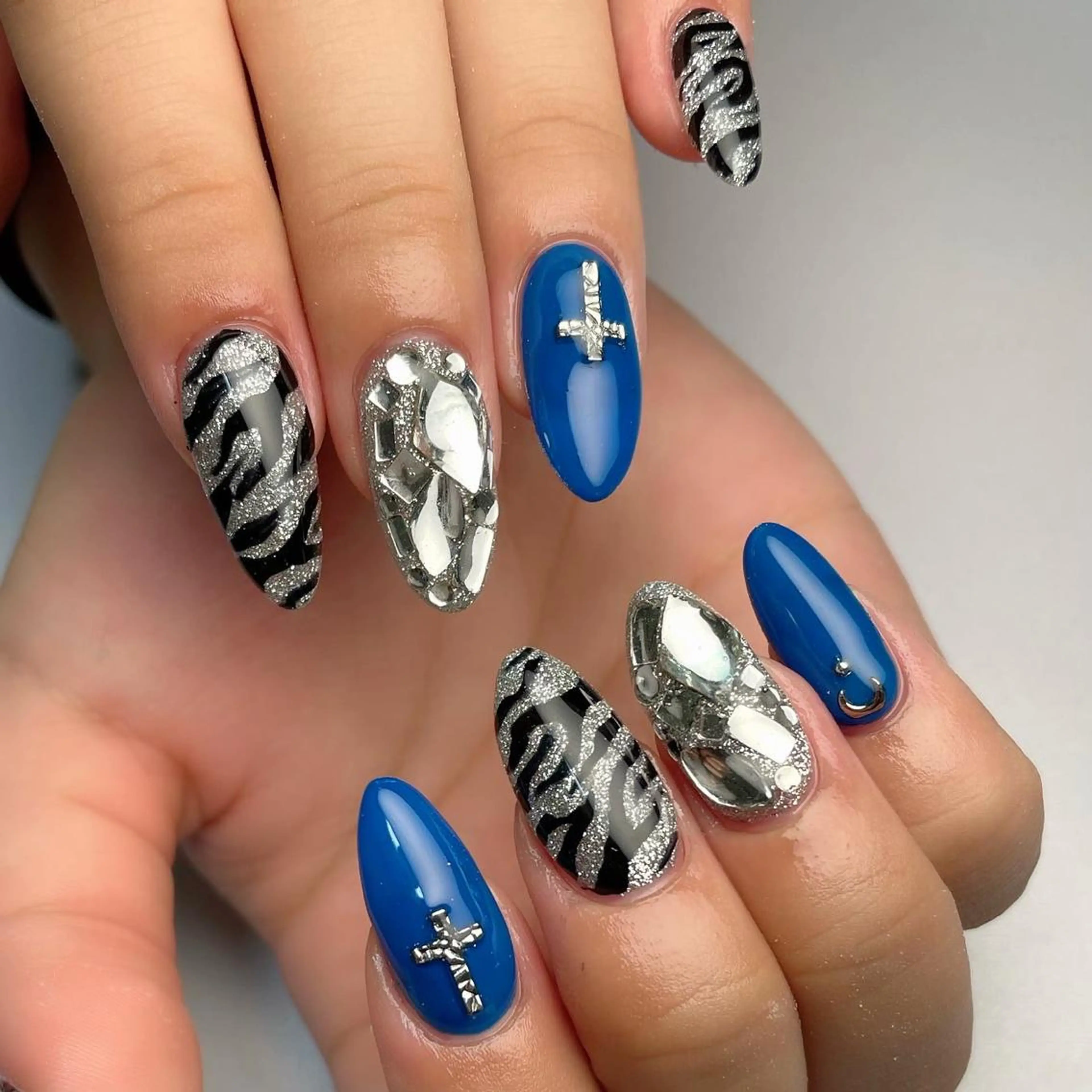 セミロング ネイル 下妻市ﾈｲﾙｻﾛﾝ M_styleのネイルデザイン