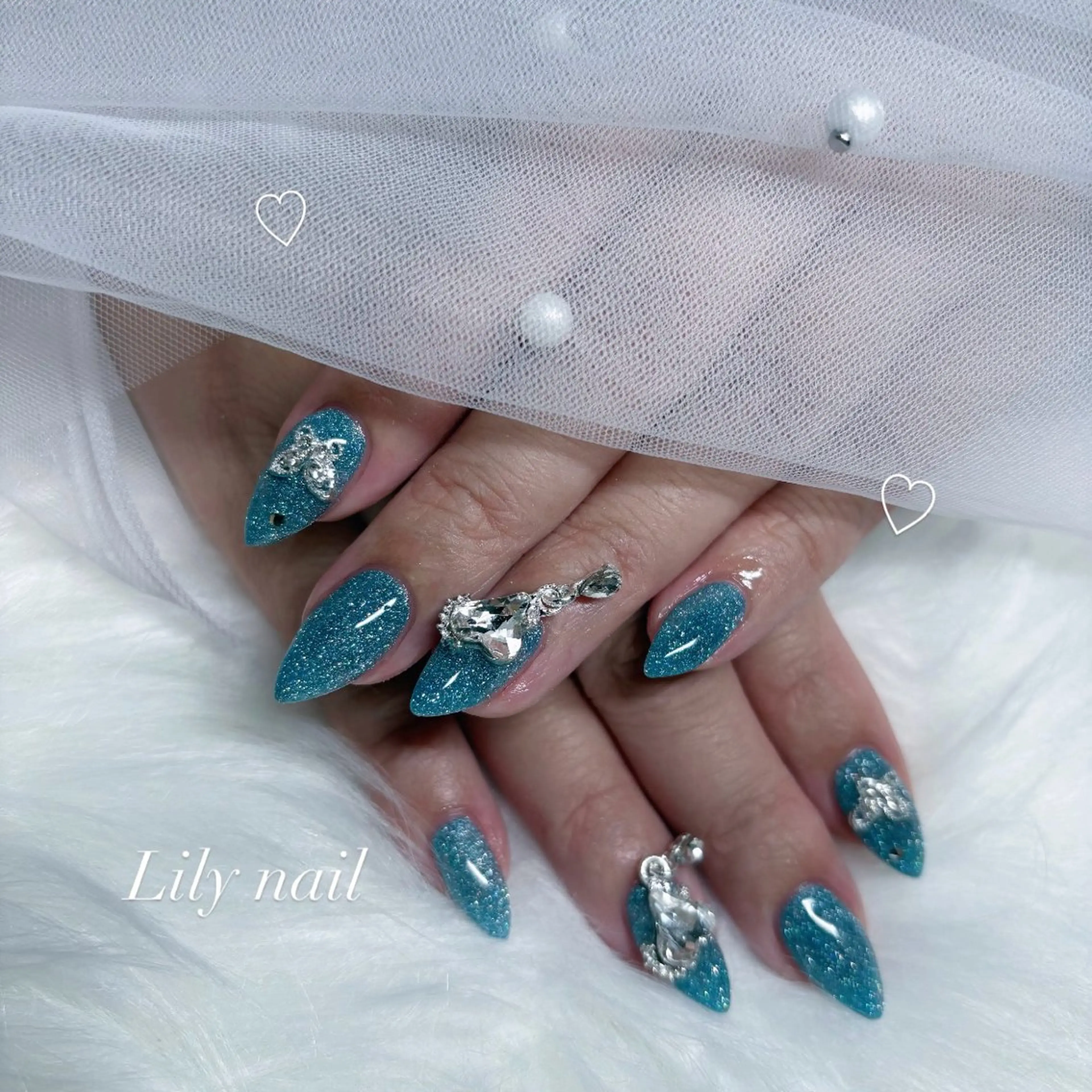 ネイル kitty nail所属・Lily nailのネイルデザイン