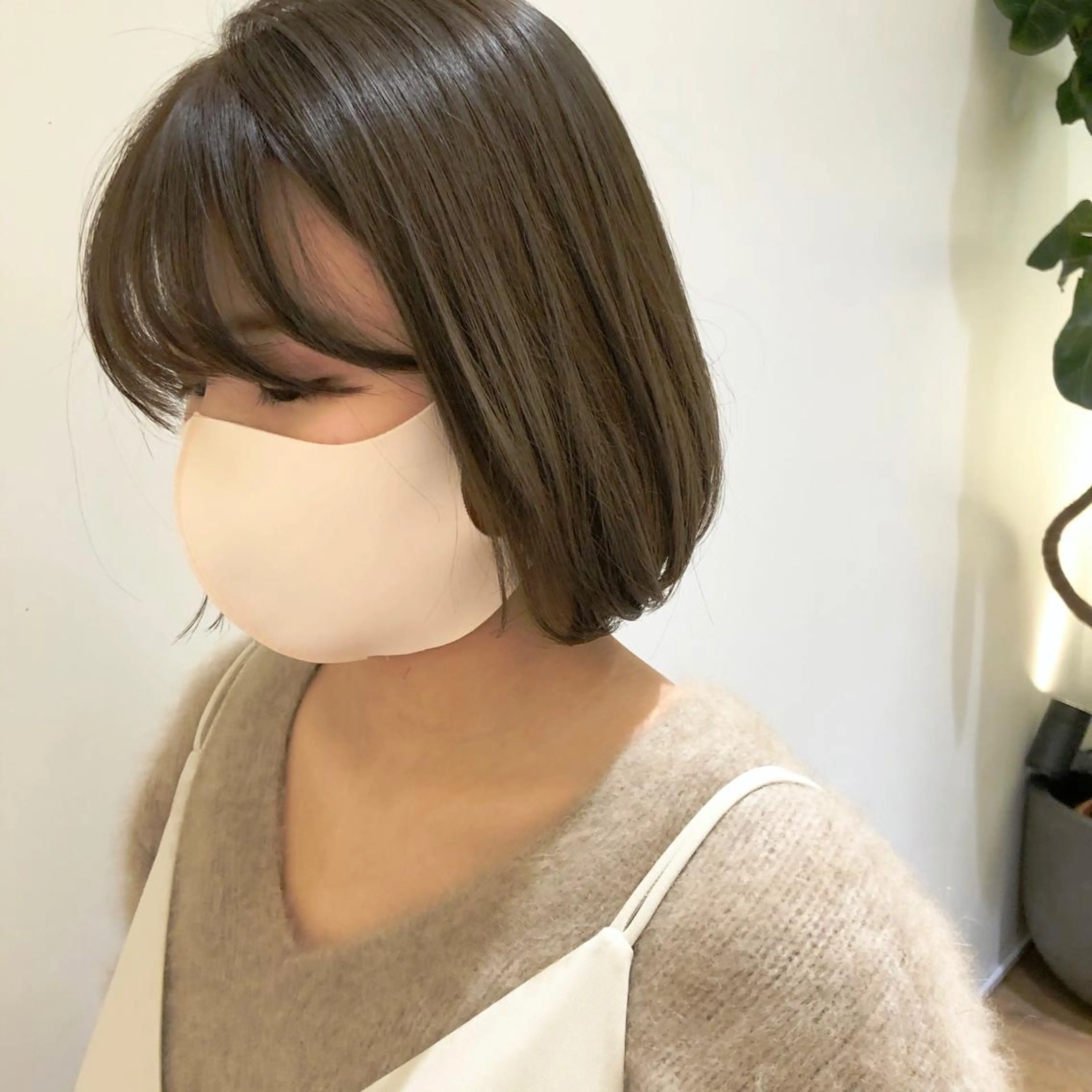 ショート カラー ベージュカラー ブリーチ 透明感カラー ブリーチなしカラー オリーブベージュ カット ヘアカラー トリートメント ボブ/レイヤー/ケア パーマ/リュウタのヘアスタイル