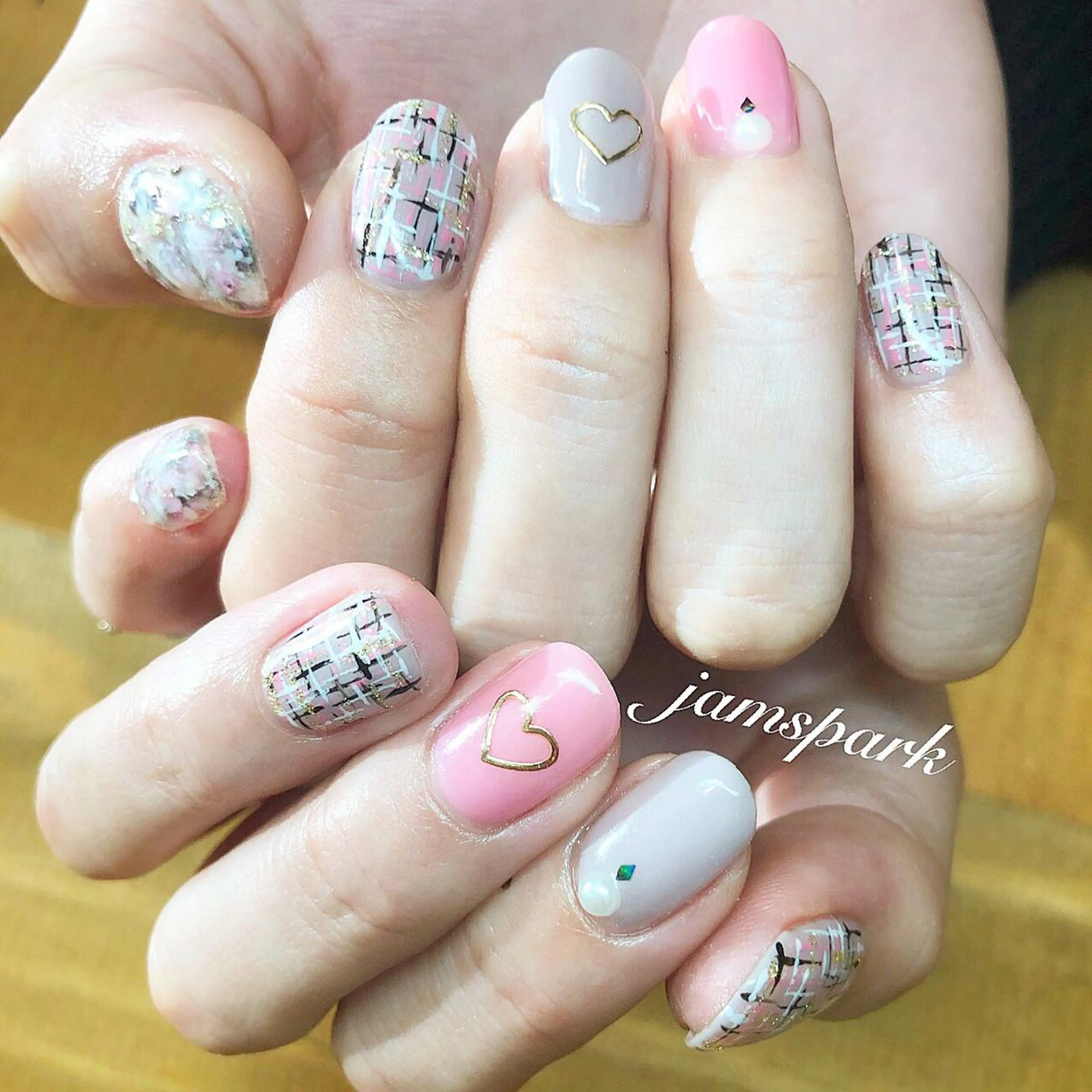 ネイル ジェルネイル ガーリー ハート ピンク ショートネイル ハンドネイル jamspark ✨のネイルデザイン