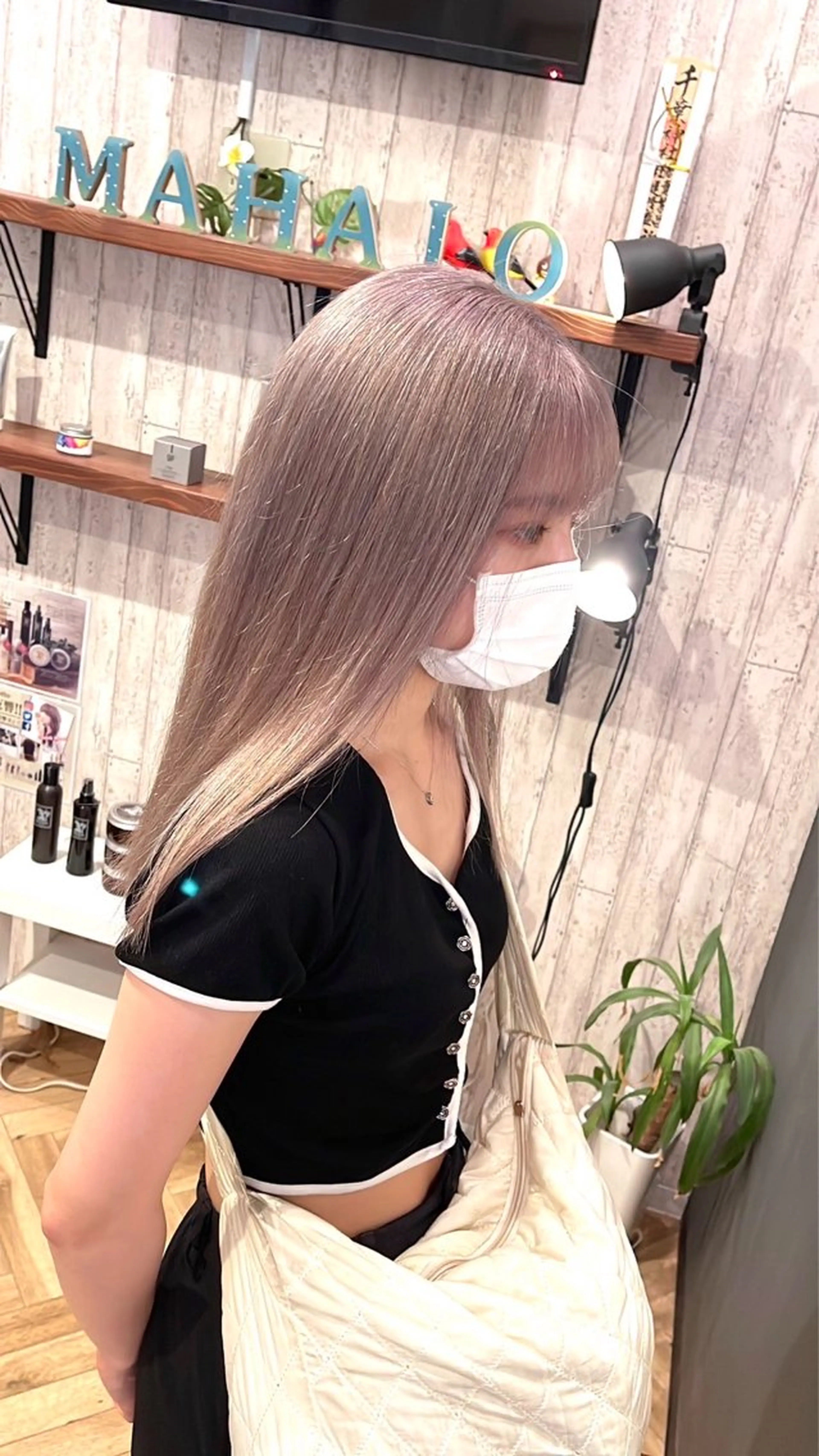 カラー 鴇田 幸咲 /ハイトーンカラーのヘアスタイル