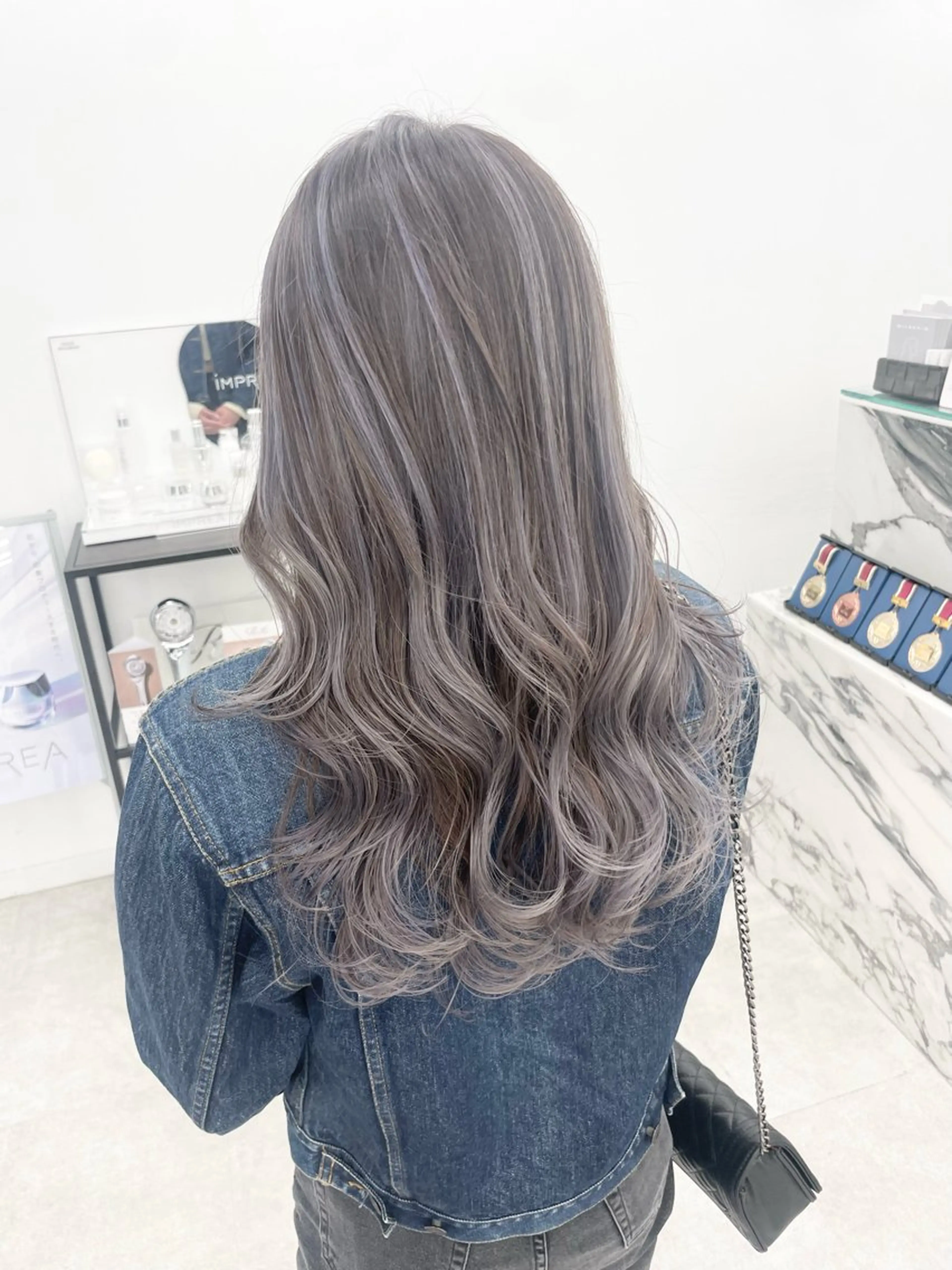 ロング カラー ヘアアレンジ ブリーチ 【Brown】おじま のぞみのヘアスタイル
