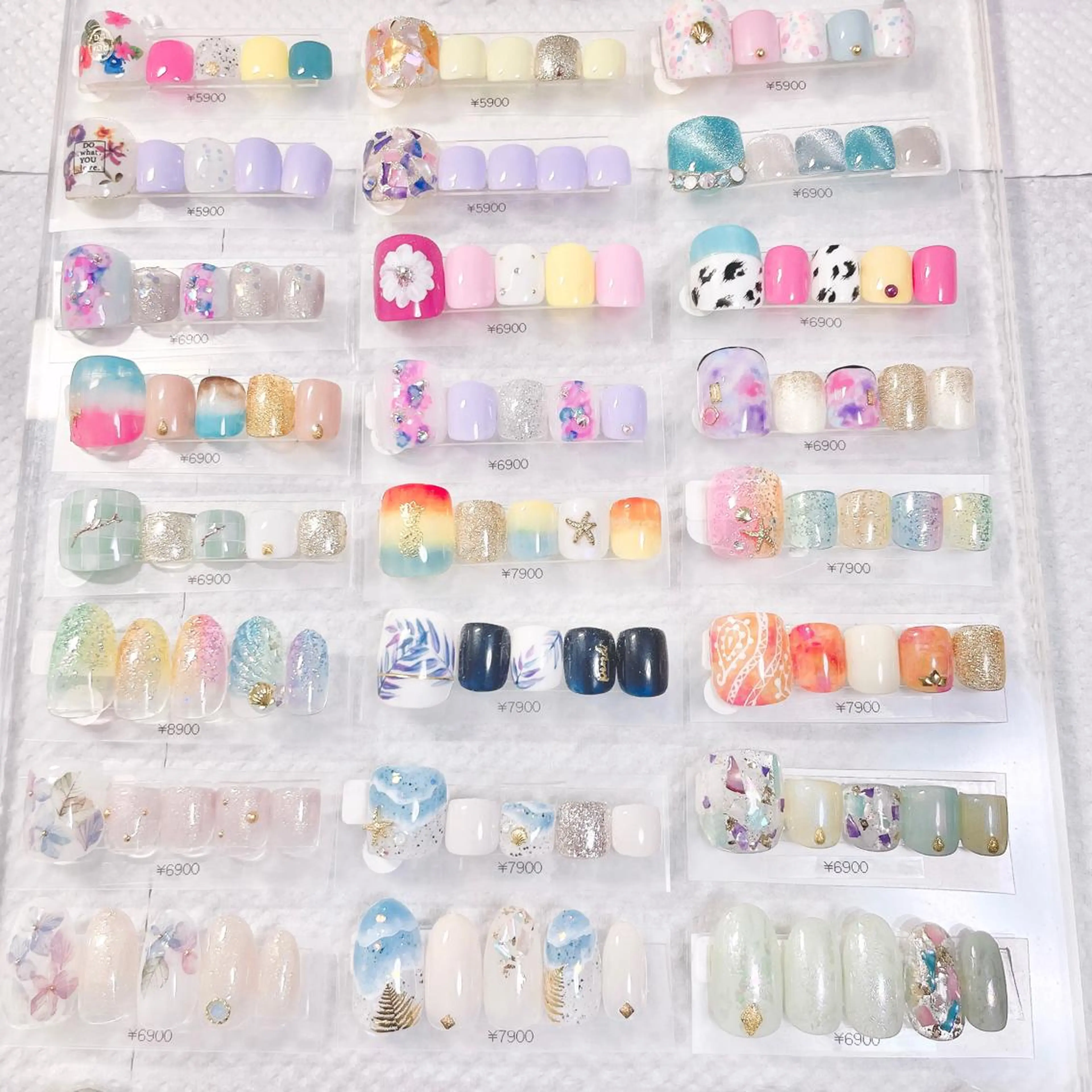 ネイル フットネイル ジェルネイル CHIARA nailsのネイルデザイン