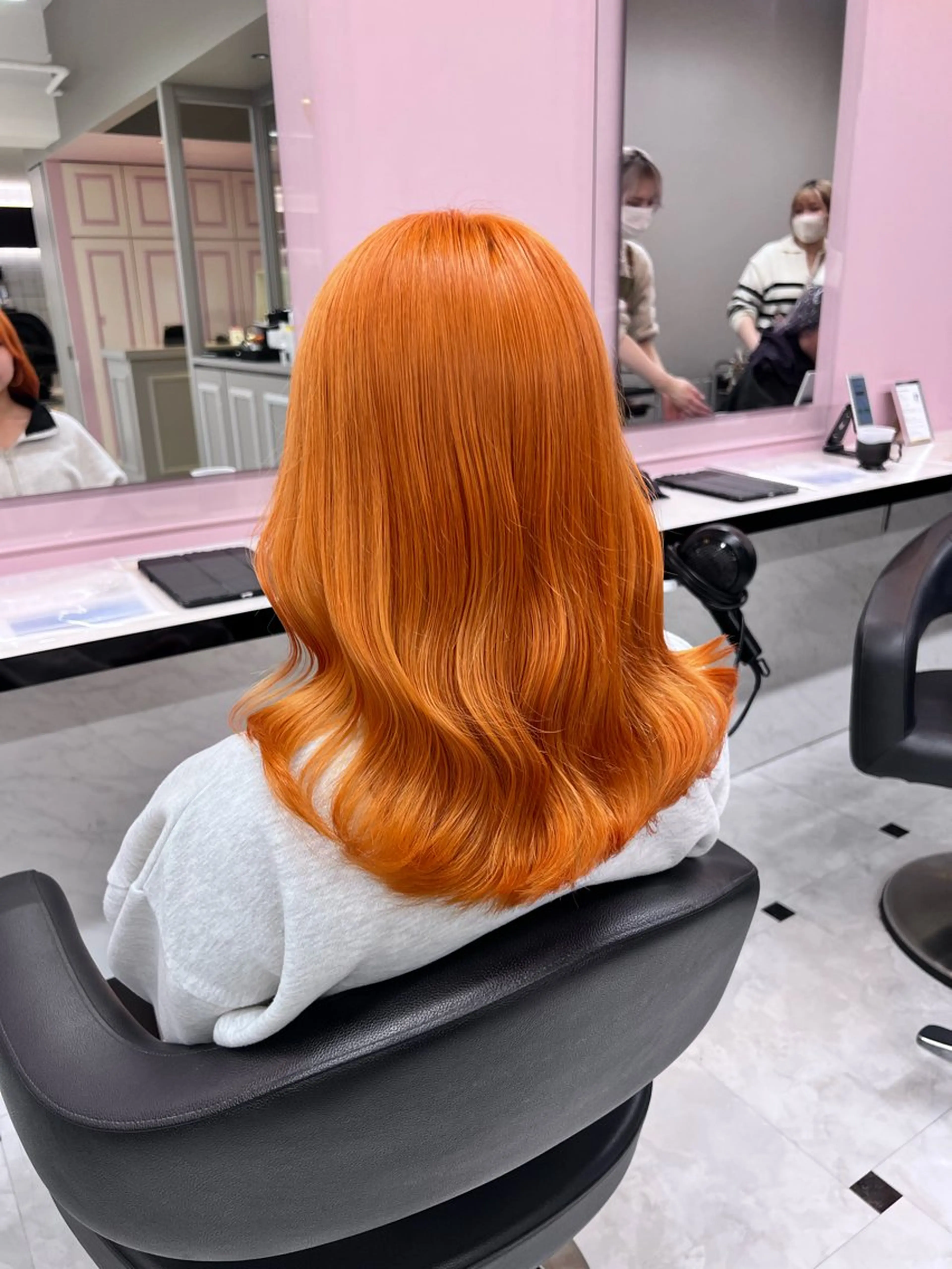 セミロング カラー ヘアアレンジ ヘアカラー トリートメント ヘッドスパ ヘアセット 💕上野美容師☁ ブリーチ💖サワのヘアスタイル