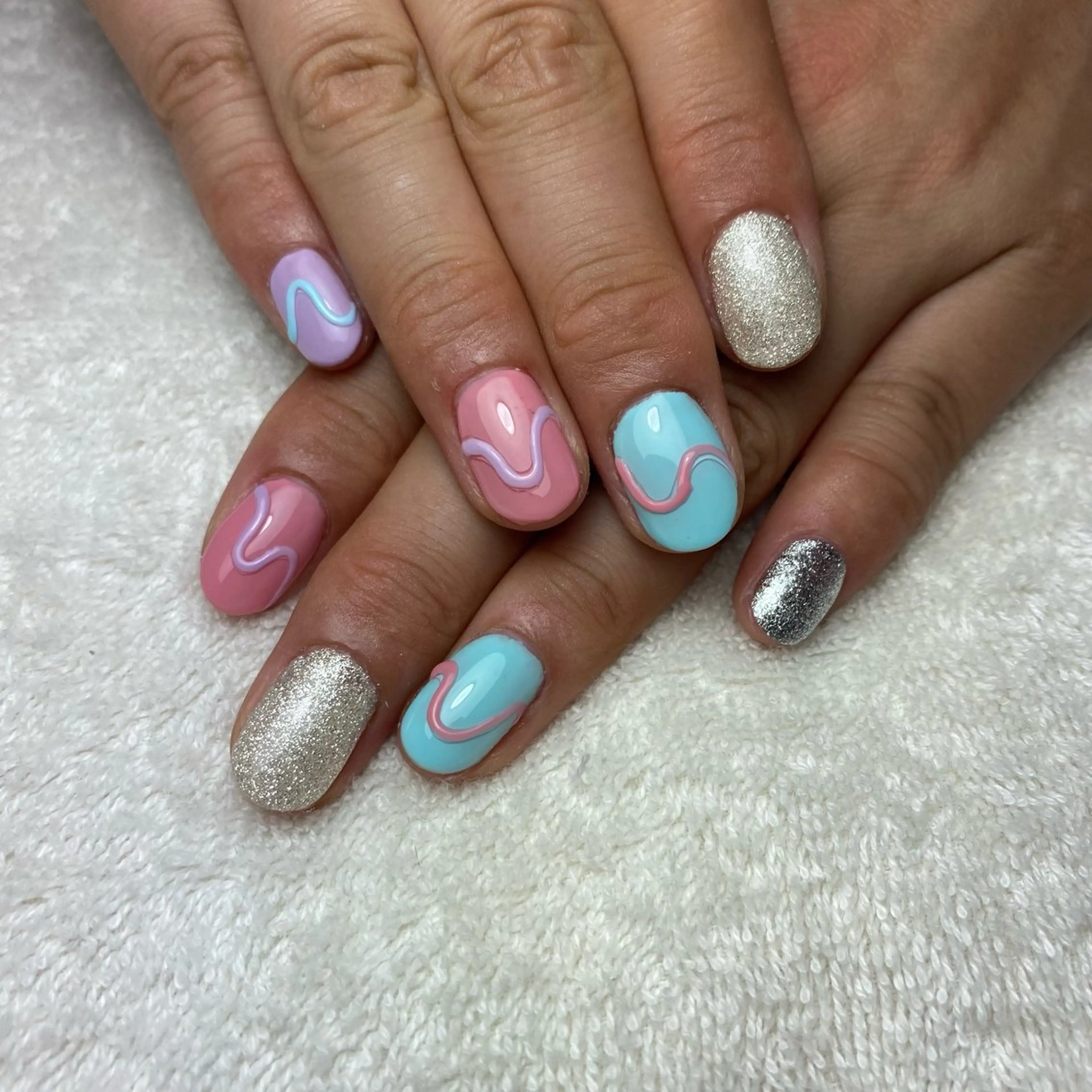 ネイル パステルネイル ぷっくりネイル 春ネイル COCO+所属・COCO +のエステ・リラクイメージ