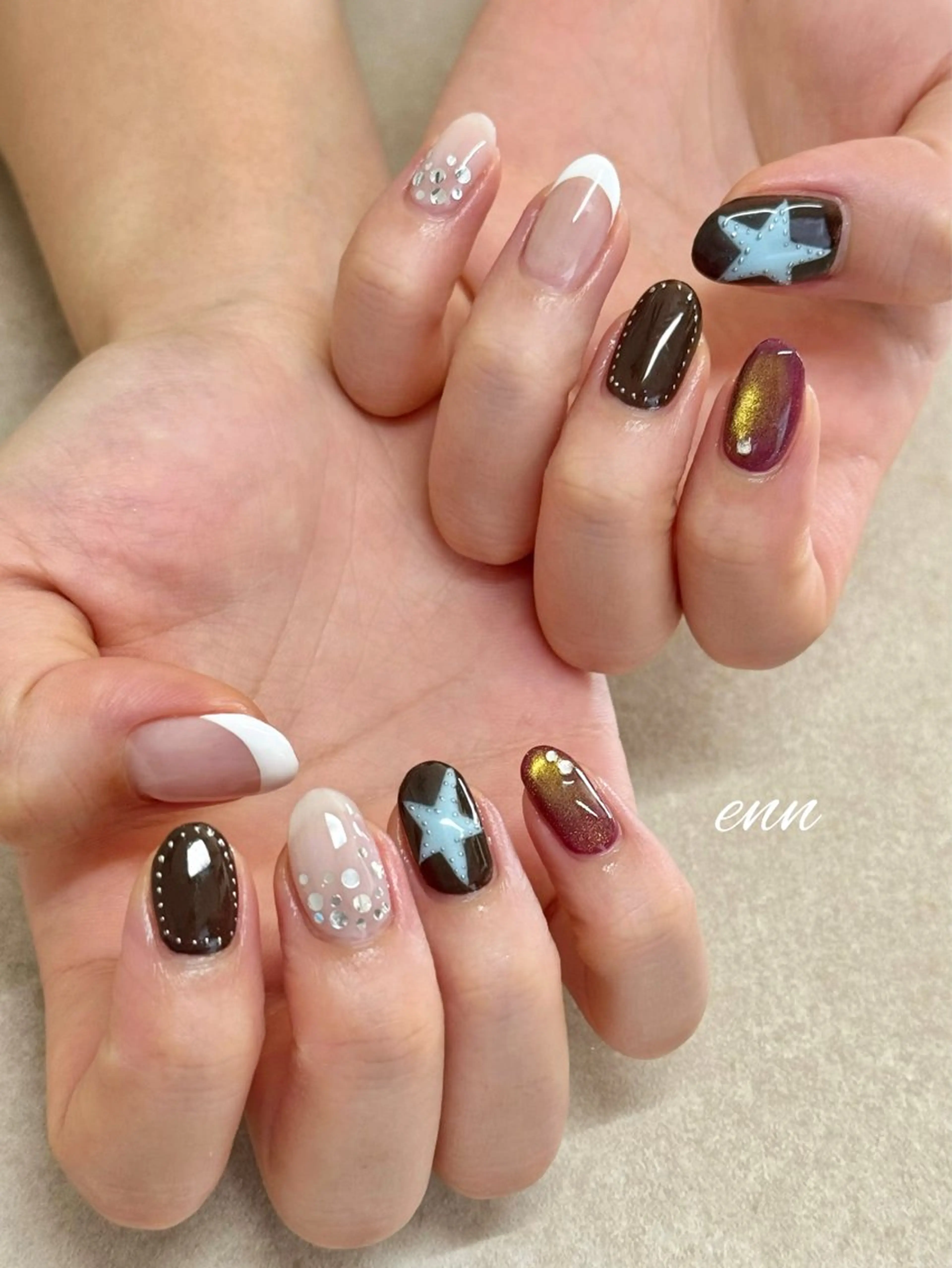 ネイル フレンチネイル マグネットネイル 【 enn 】 Uzuka Yukaのネイルデザイン