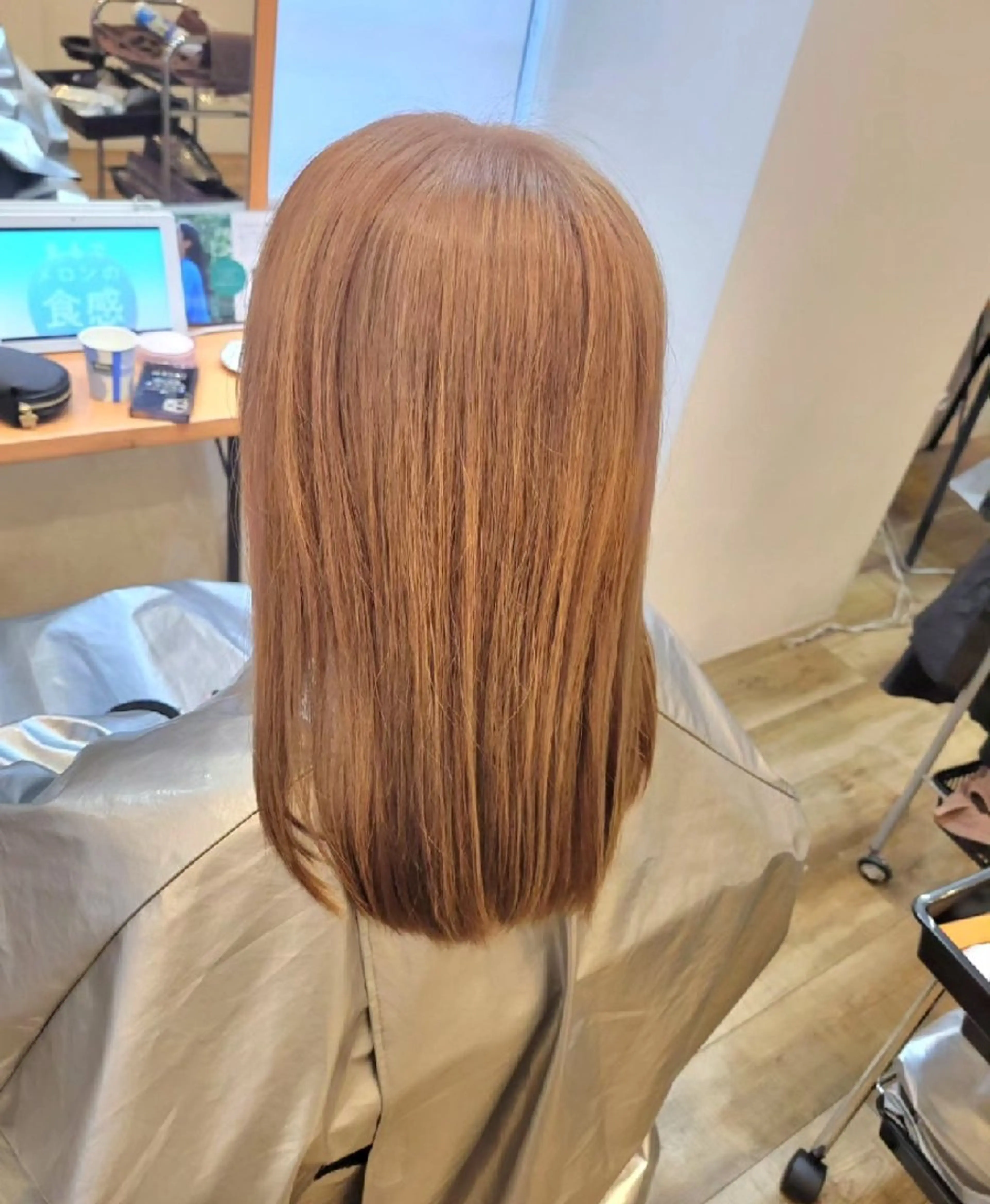 セミロング Agu hair flower所属・E RIのヘアスタイル