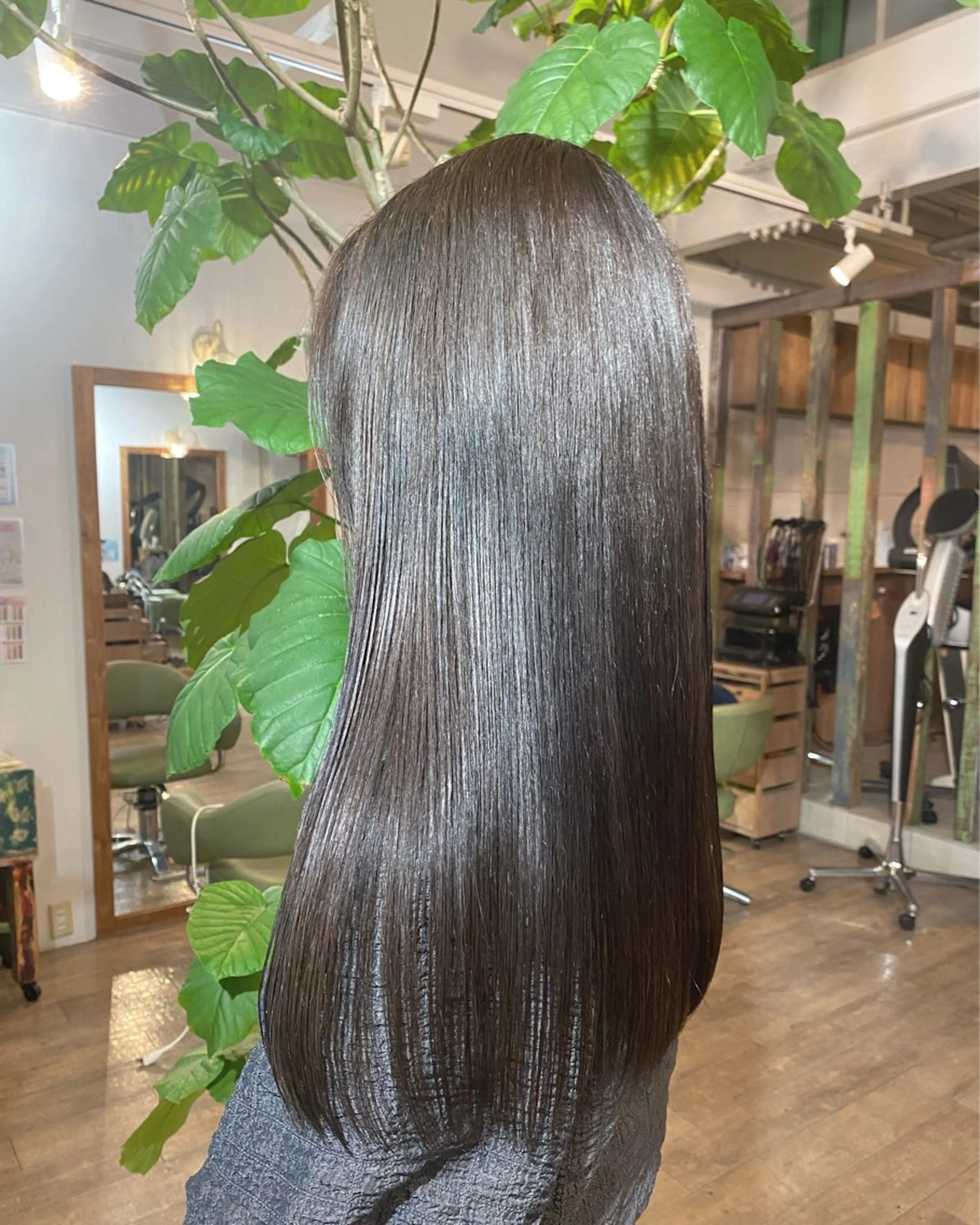 ロング カラー トリートメント faith hair apros.所属・白上 愛佳のヘアスタイル