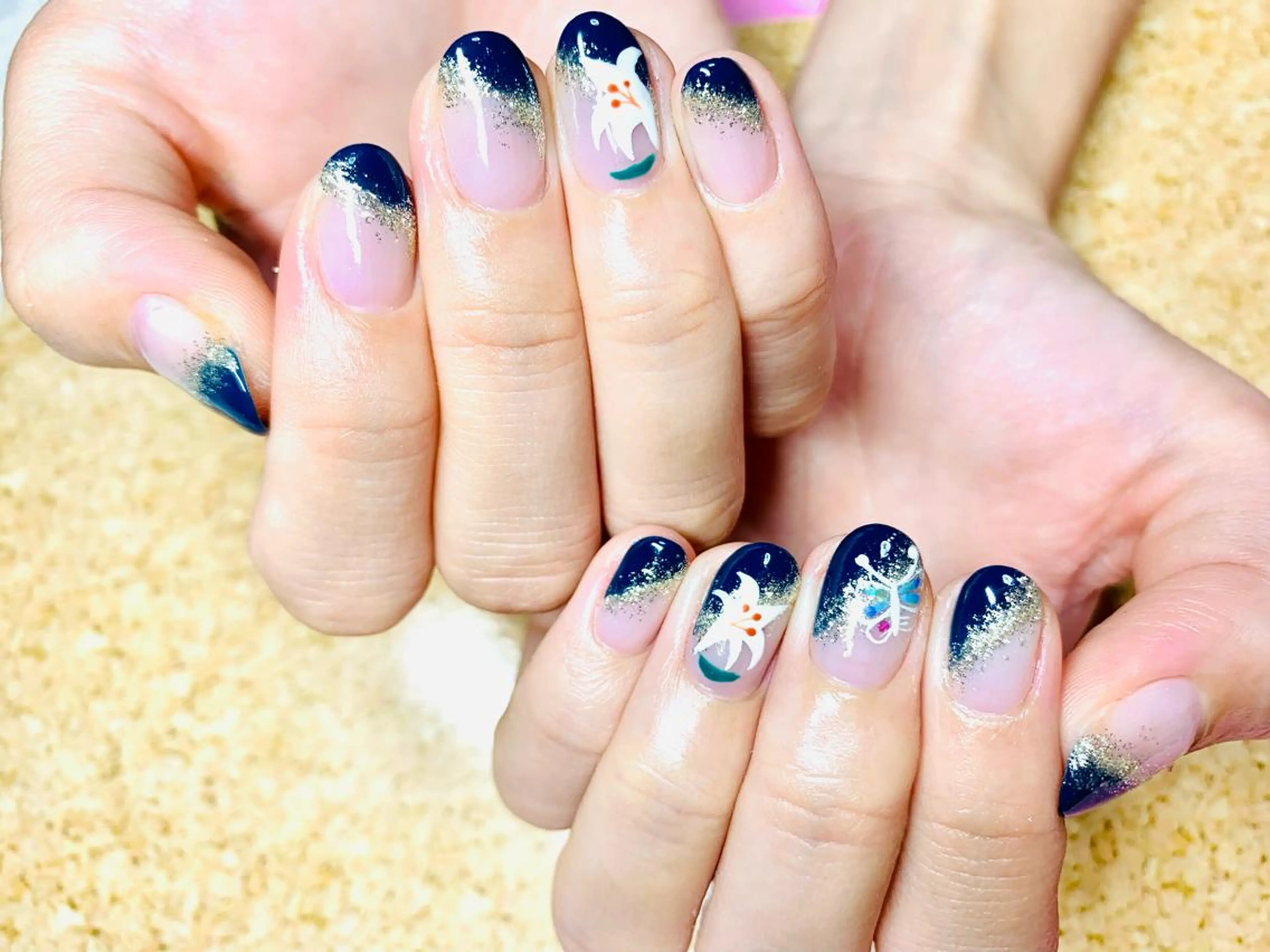 ネイル 大崎 奈々のネイルデザイン