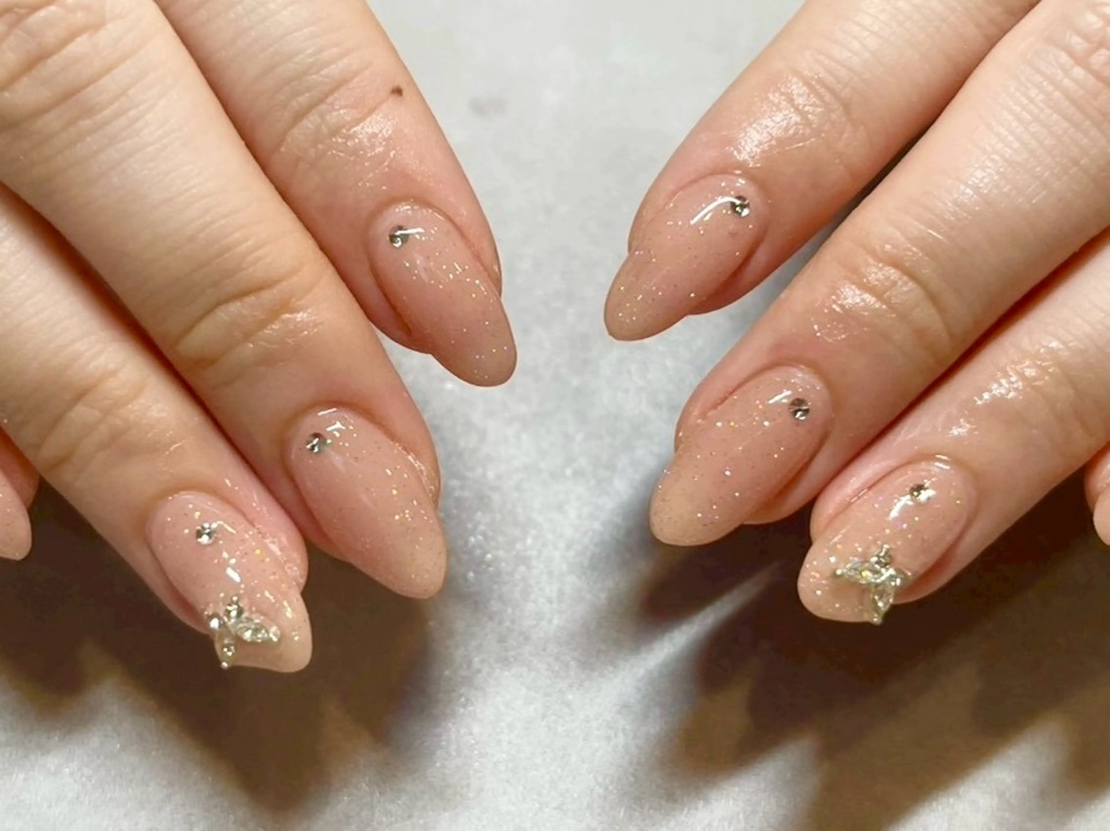 ネイル キラキラネイル ワンホンネイル Ayano ♡のネイルデザイン