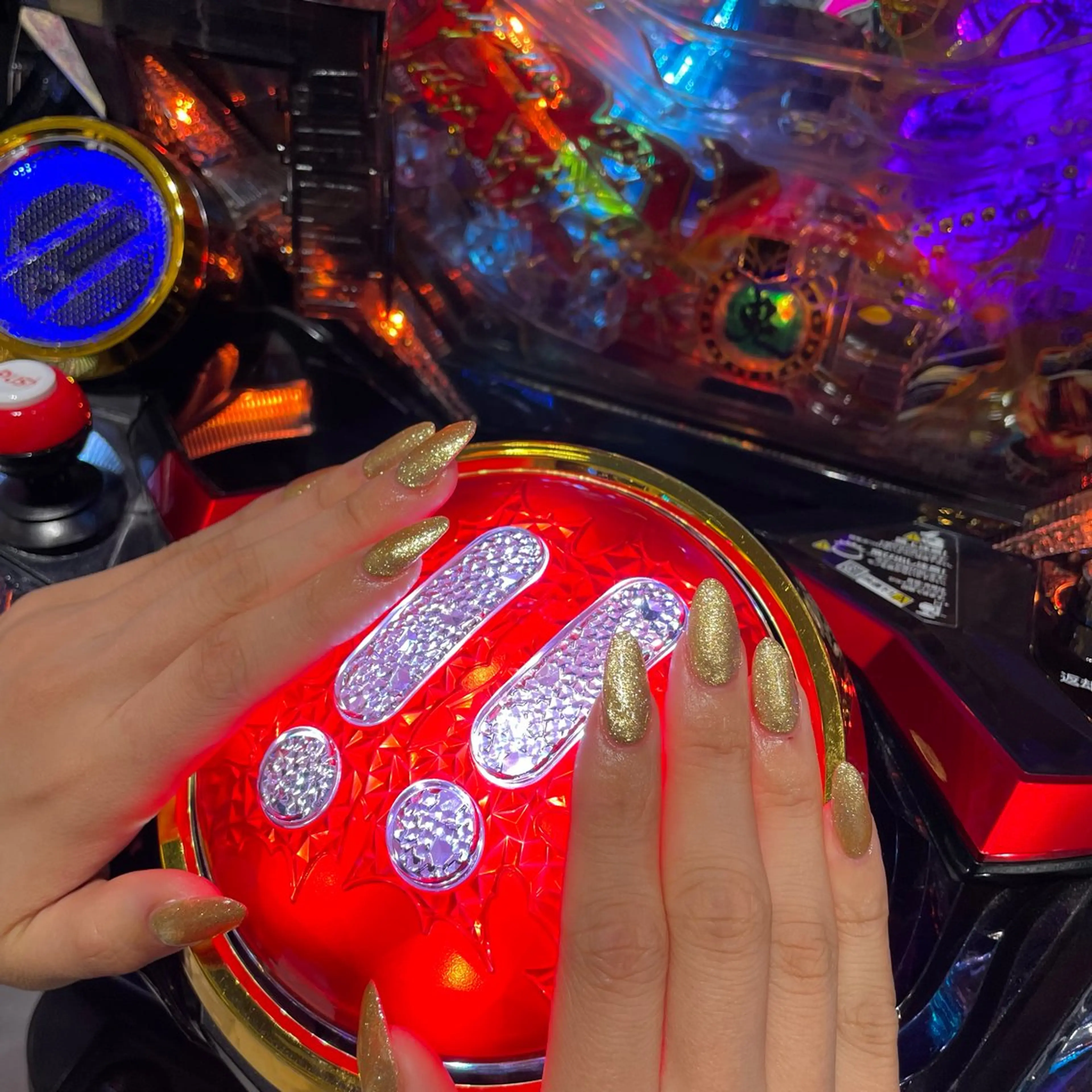 ネイル ゴールド ラメ(グリッター) ワンカラーネイル スカルプネイル Salon de Navi所属・🎀向田 優花🎀のネイルデザイン