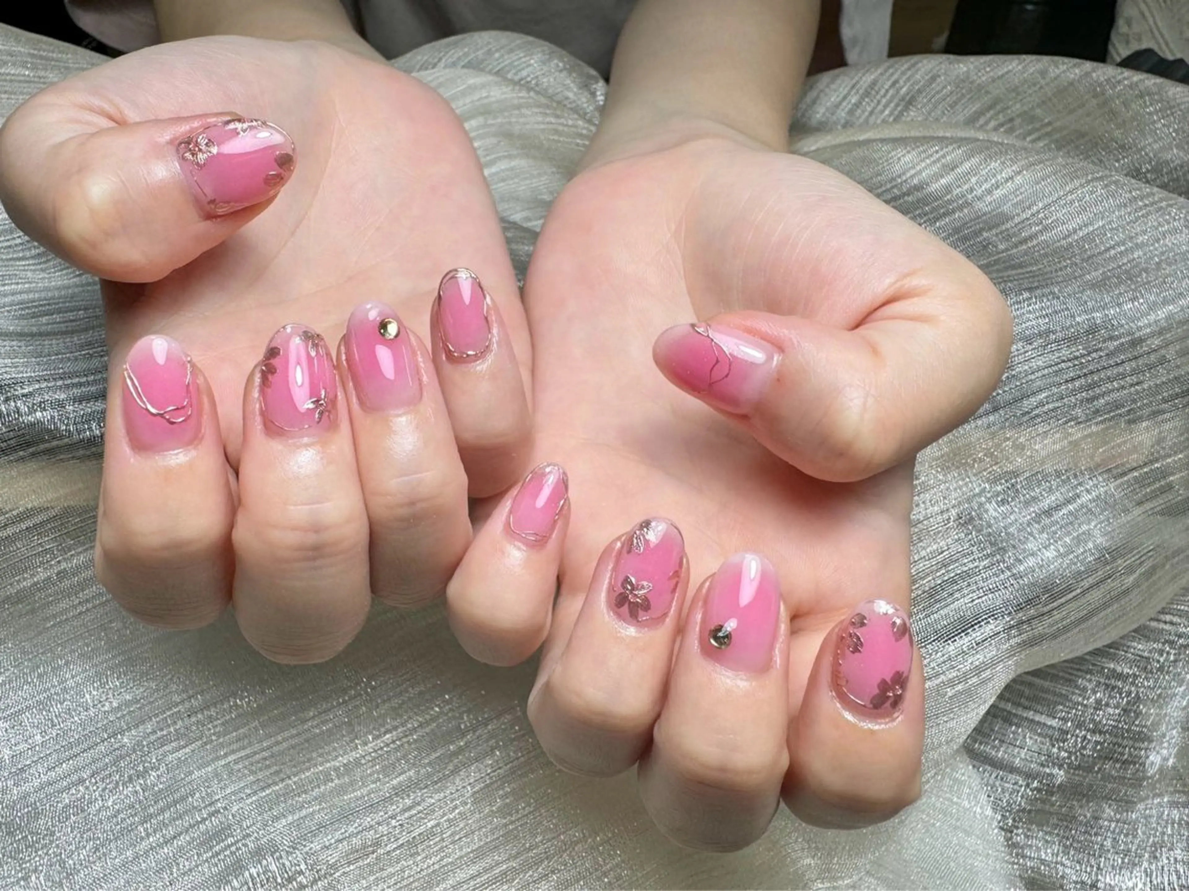 ネイル ハンドネイル ハンドケア 💕ドリーミー ネイル💕のネイルデザイン
