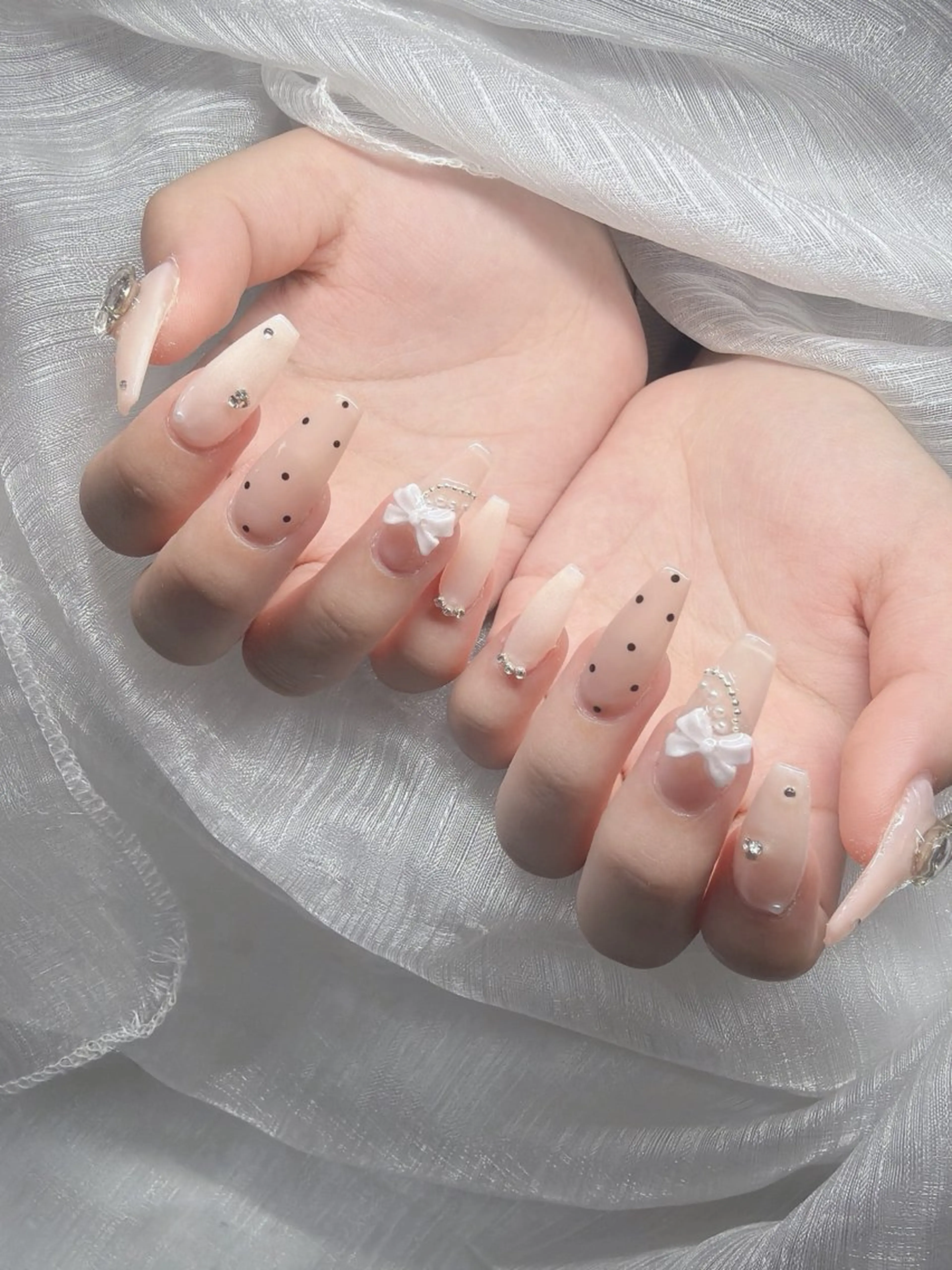 ネイル ハンドネイル Lee Nailsのネイルデザイン