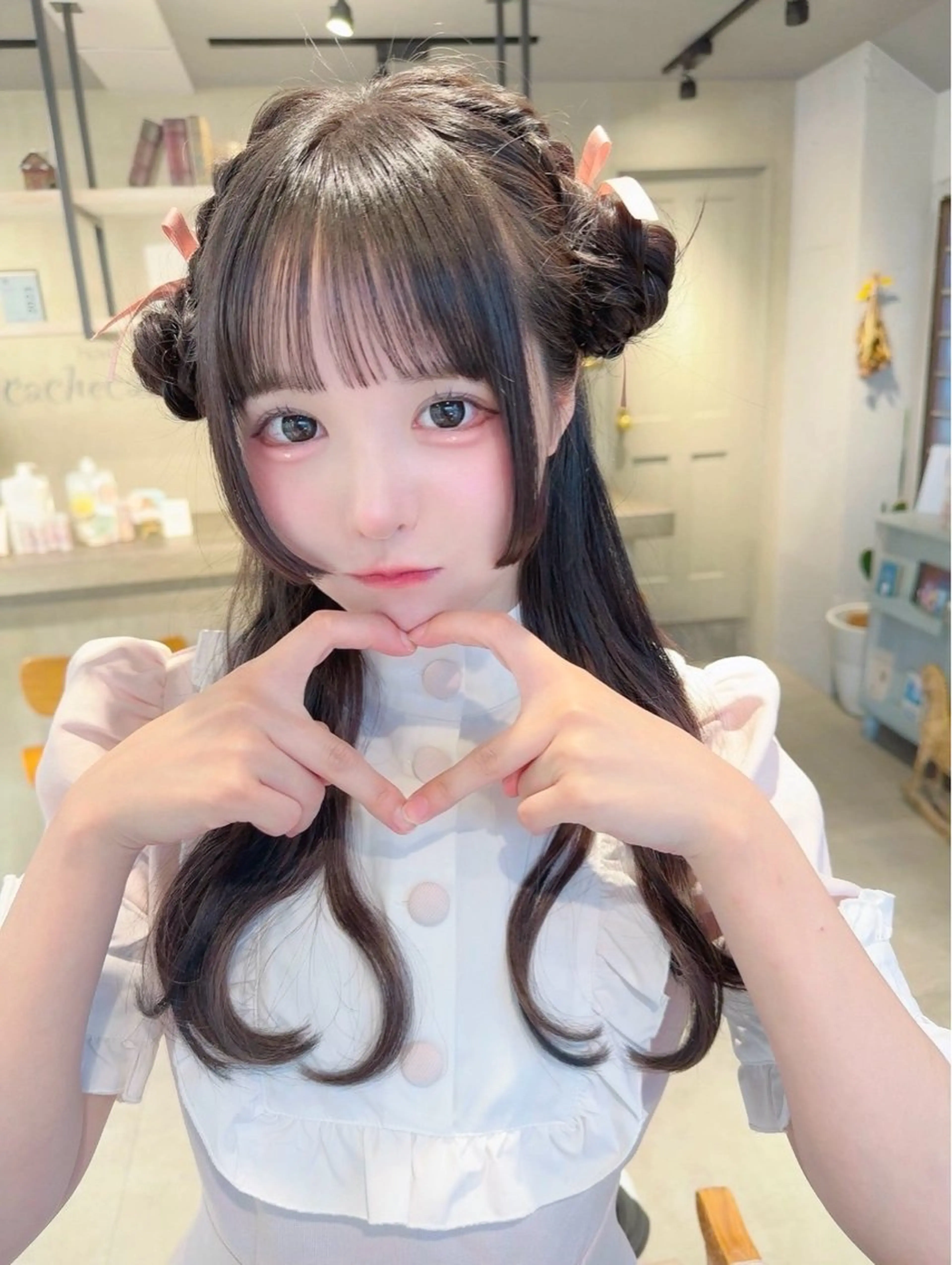 前髪カット＋ヘアアレンジの写真