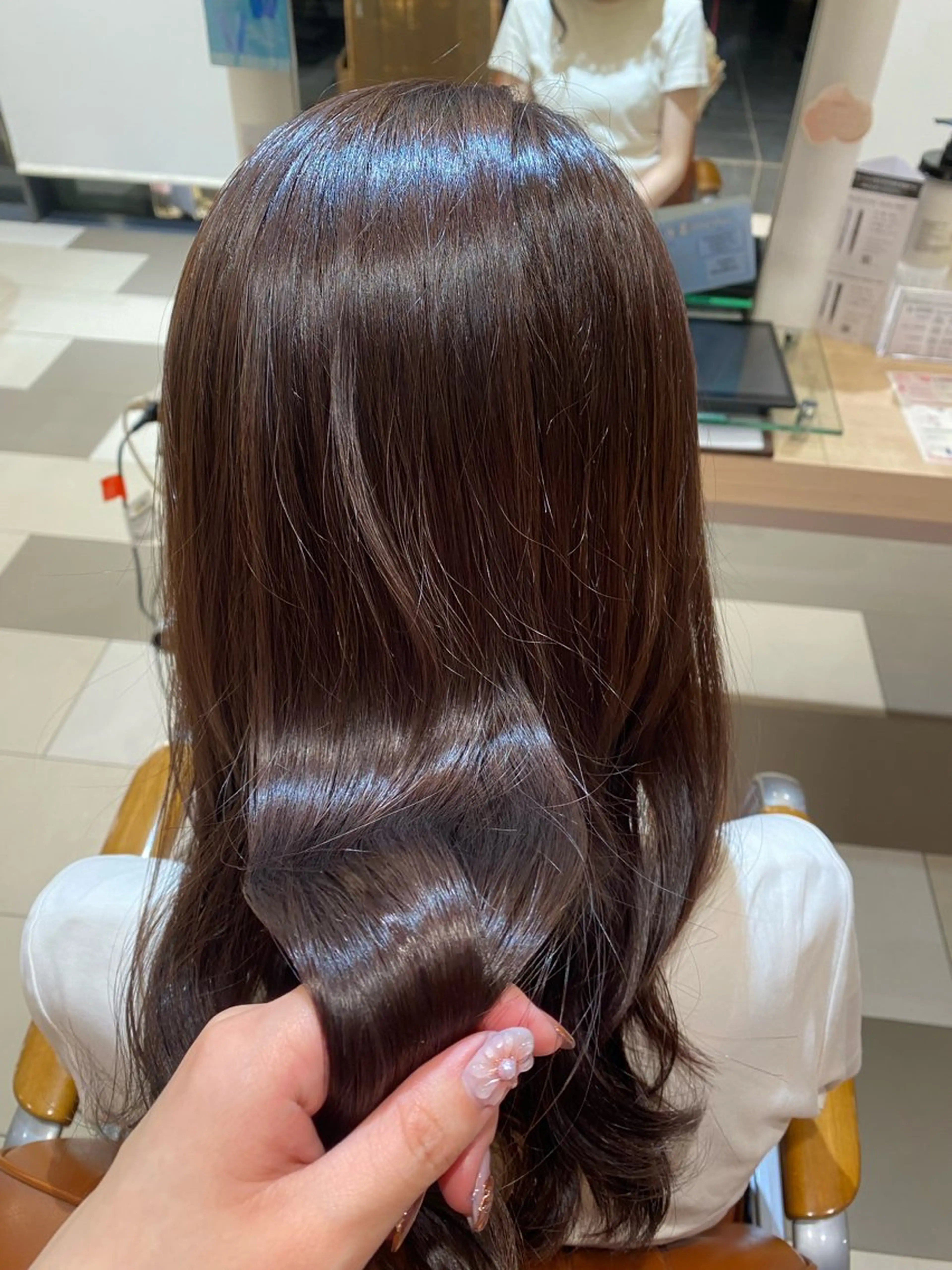 ロング 🦋‪ハイトーンカラ ー🦋‪熊田 史織のヘアスタイル