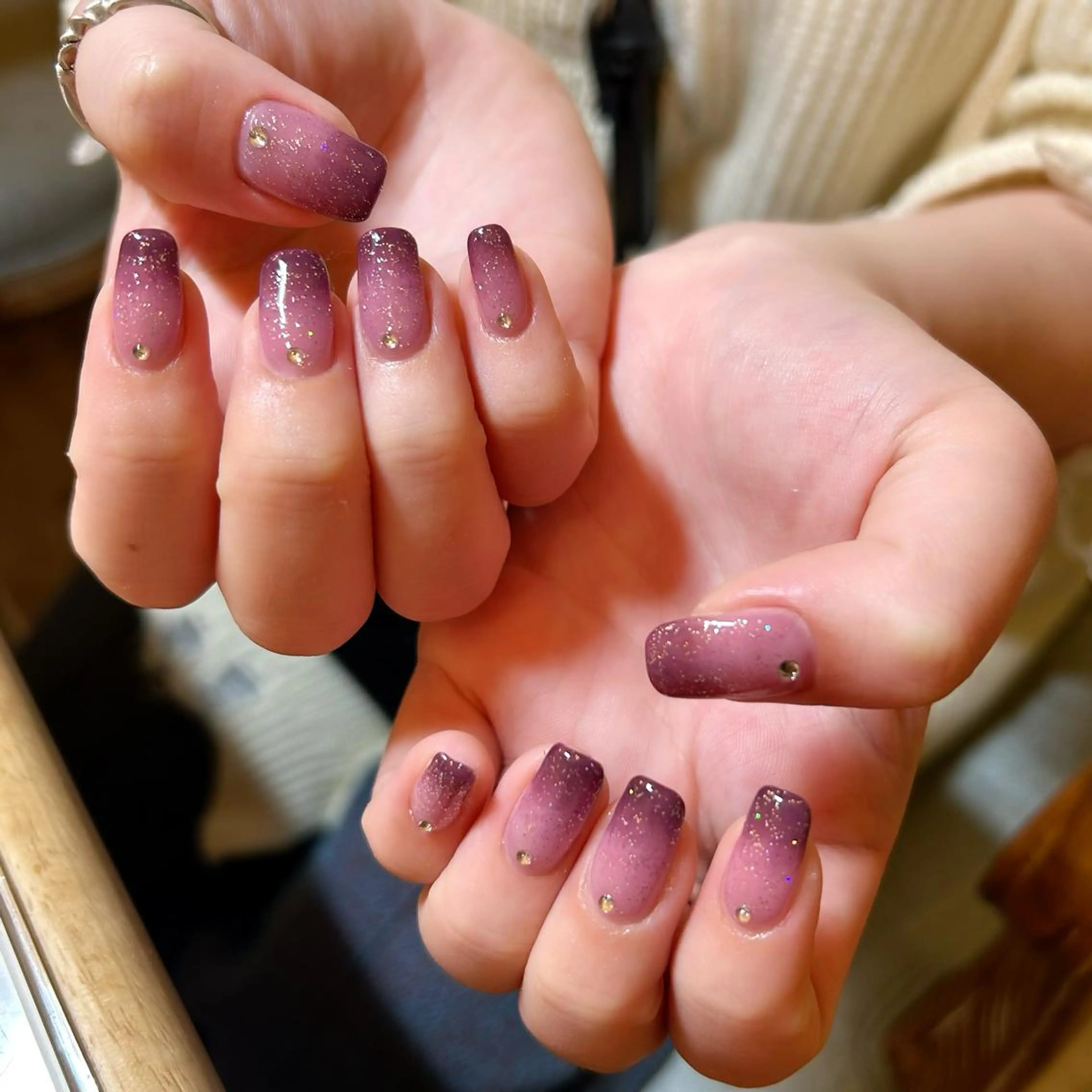 ネイル GO TODAY シェアサロン 表参道Colore店所属・K. Ayanaのネイルデザイン