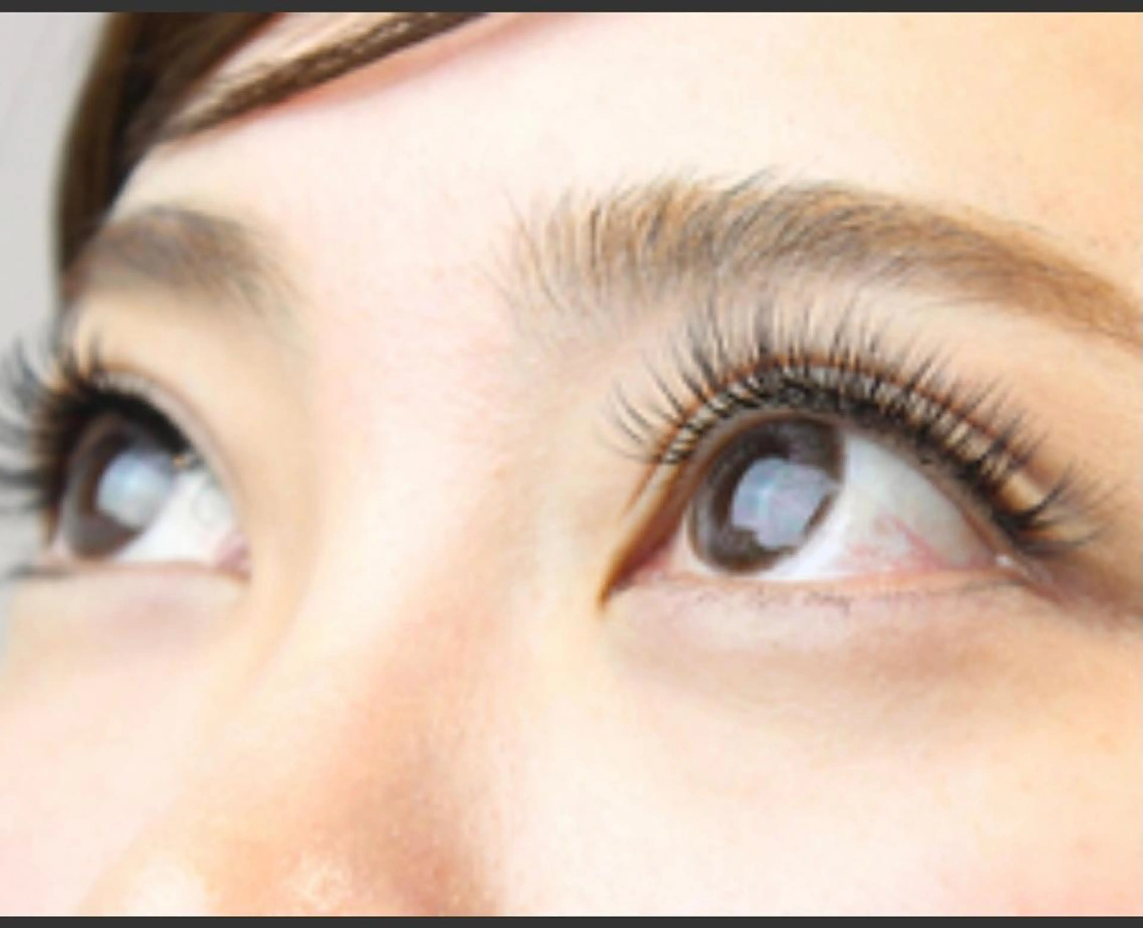 マツエク・マツパ CLOVER一宮店所属・岩佐 朋香のマツエク・マツパデザイン