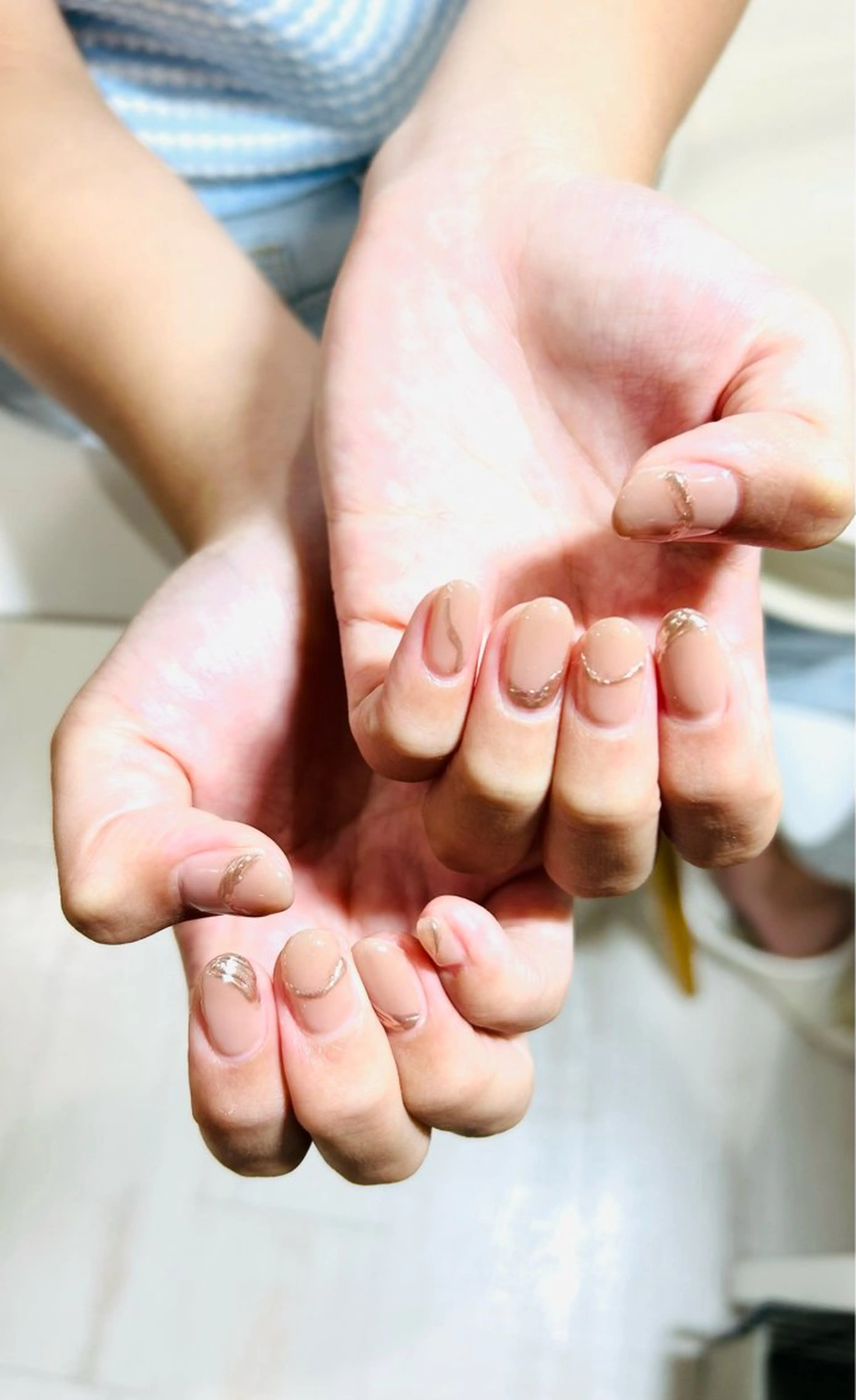 ネイル フラッシュネイル フットネイル フレンチネイル ラメ(グリッター) ラメグラデーション H3(エイチスリー)所属・H3 hitoのネイルデザイン