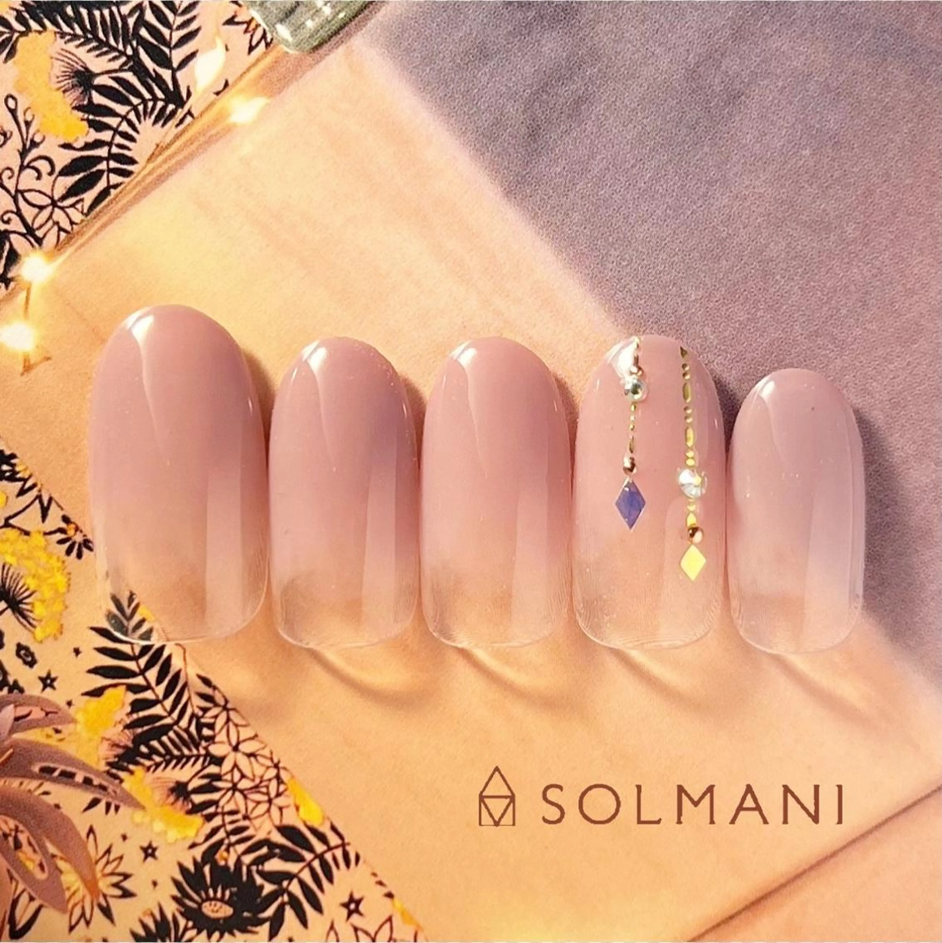 ネイル グラデーション SOLMANI 予約担当のネイルデザイン