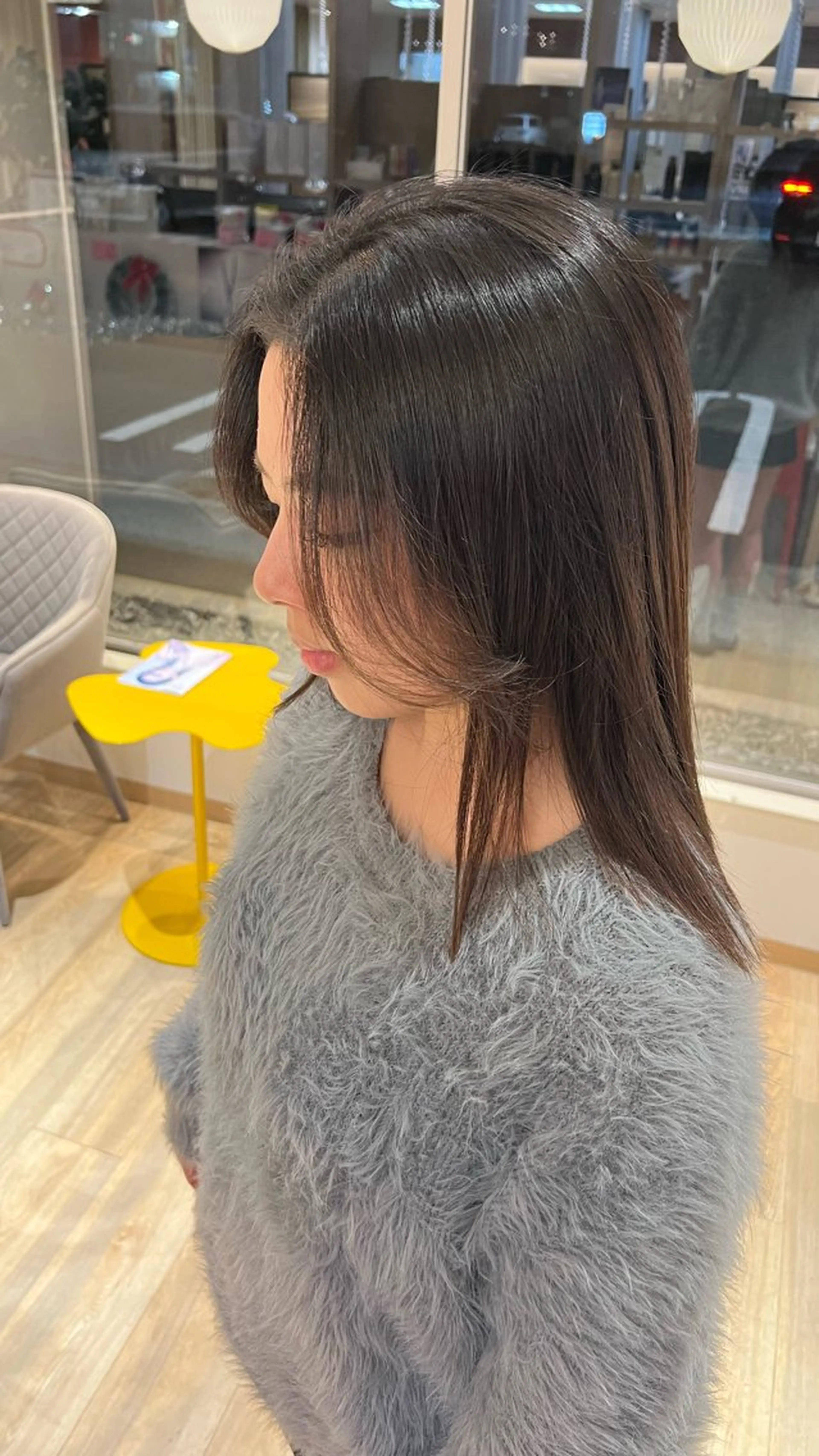 ミディアム 顔周りカット レイヤーカット balance.hair&eyelash所属・湯浅 比菜のヘアスタイル