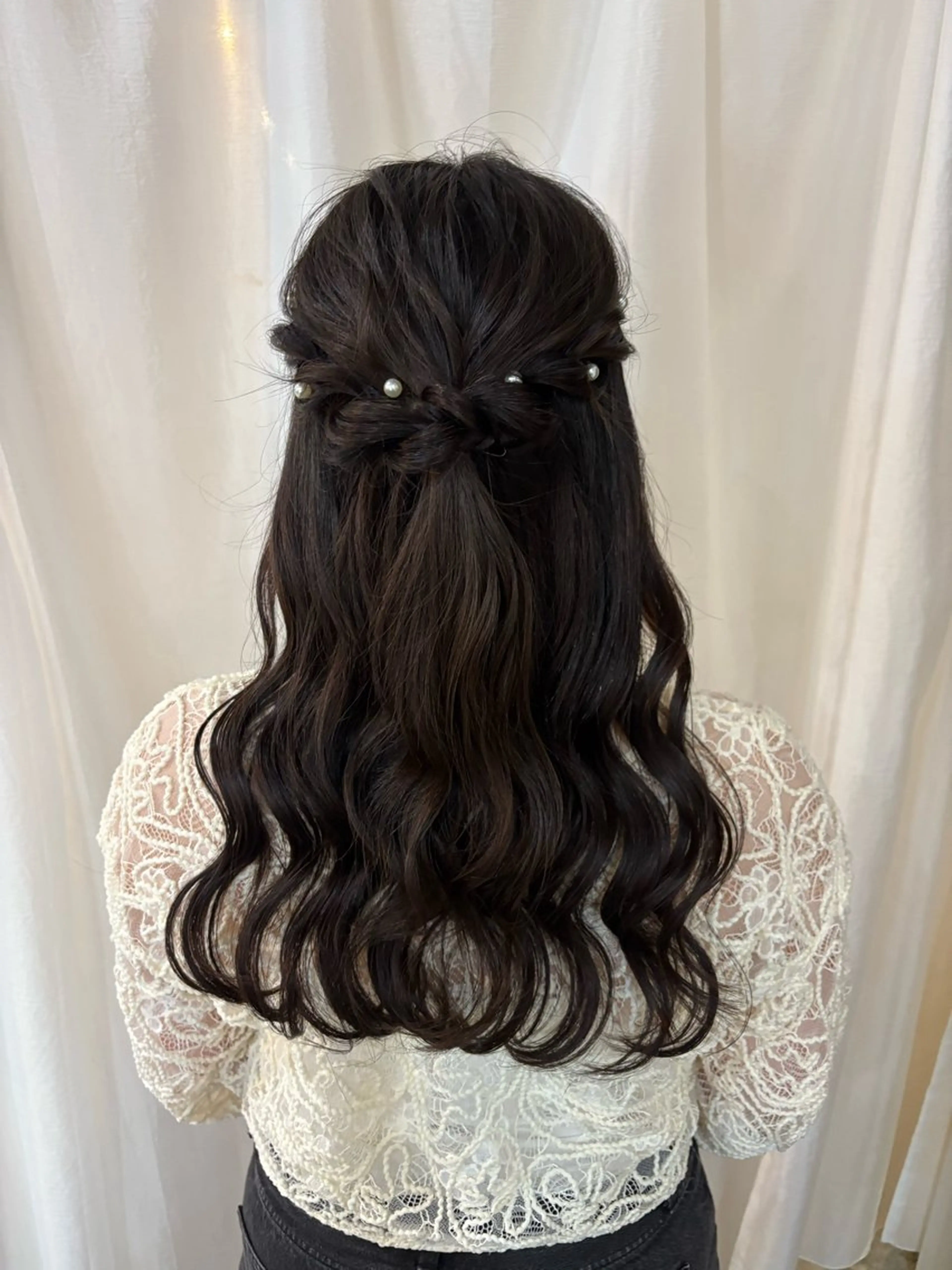 ロング ヘアアレンジ ハーフアップ 結婚式・ブライダル suite りりのヘアスタイル