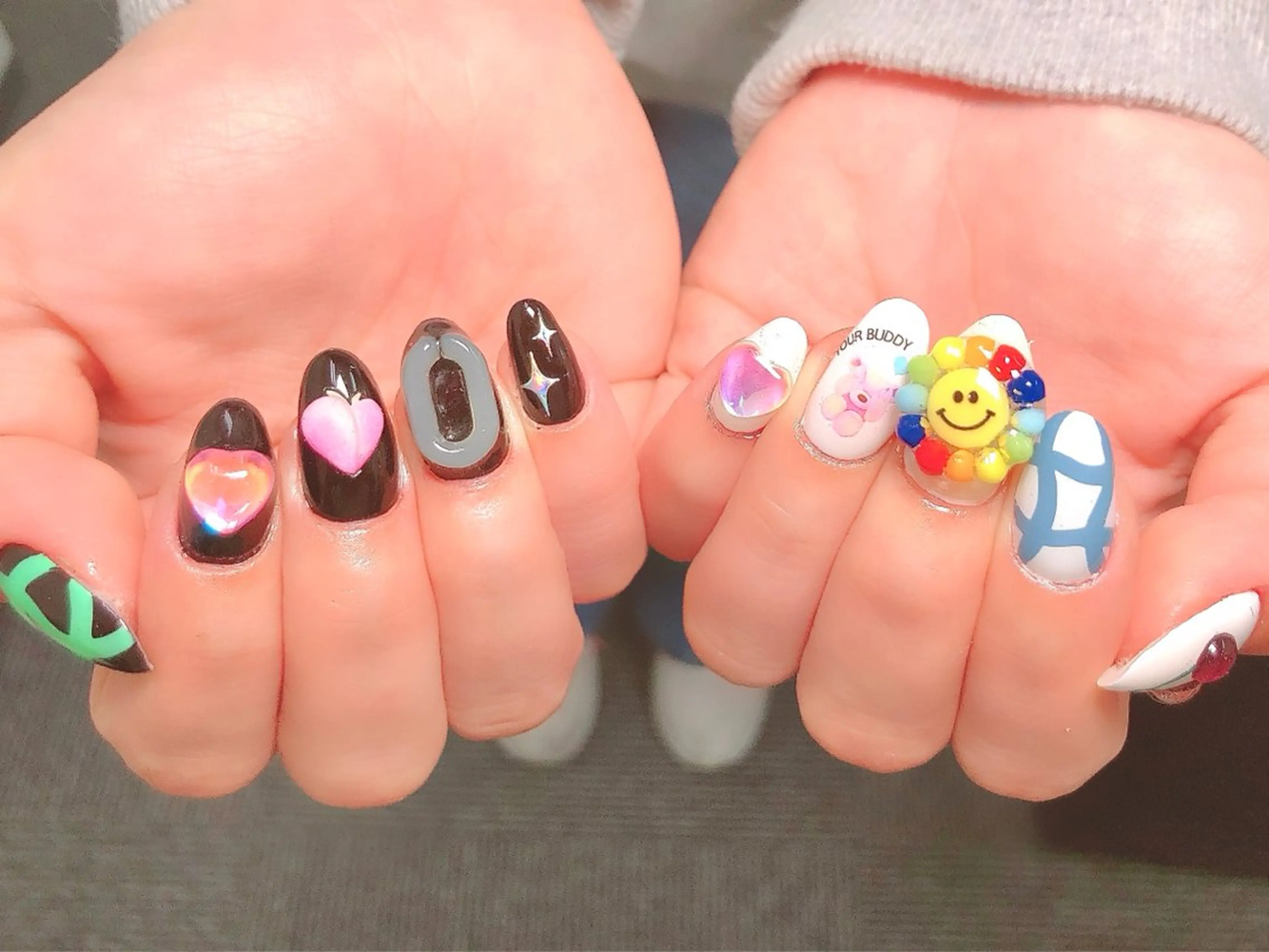 ネイル 長さ出し en.所属・en. NATSUKOのネイルデザイン