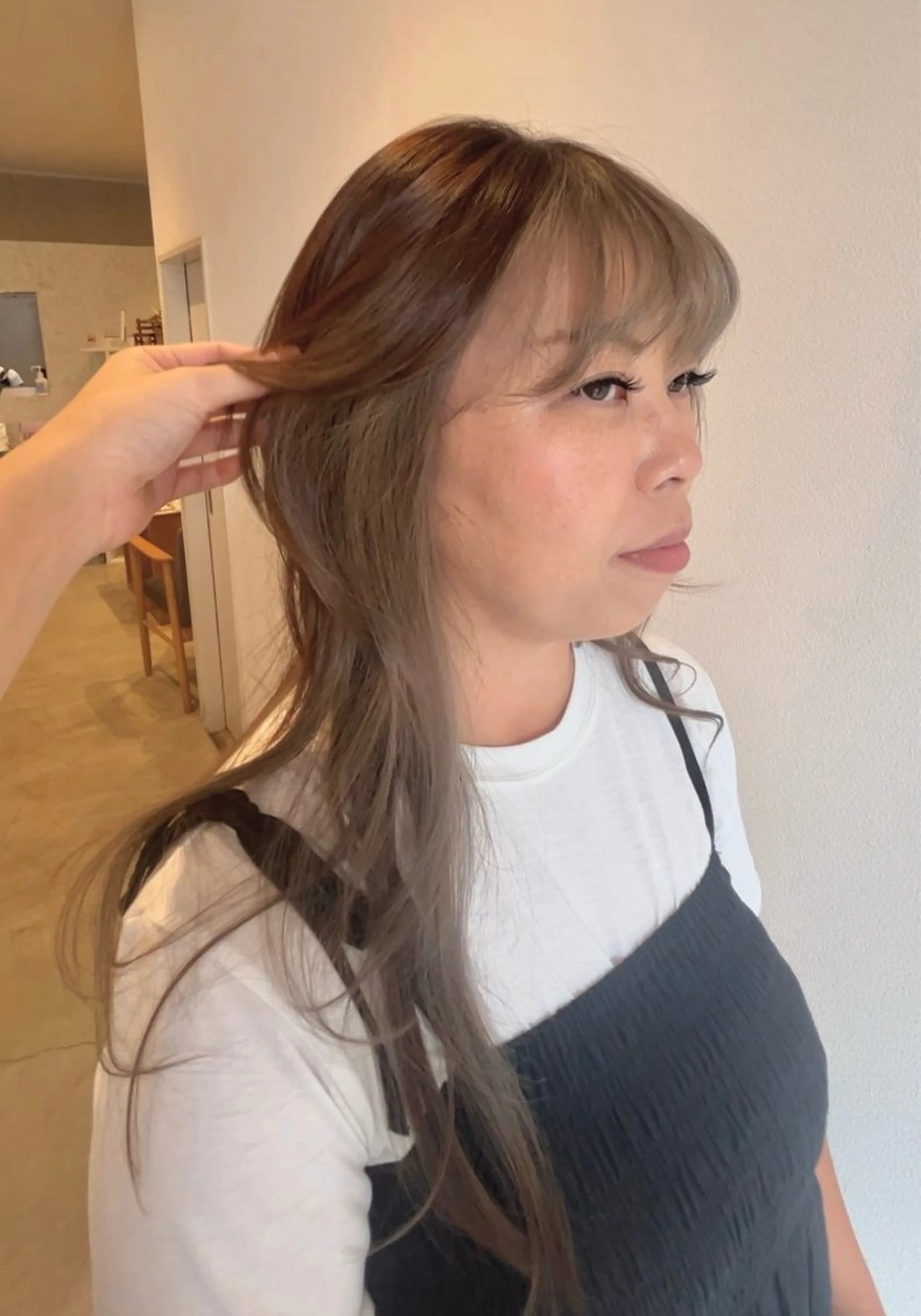 ロング ミストバング ヘアカラー 美容室fuhcoh下関店所属・熊谷 鈴のヘアスタイル