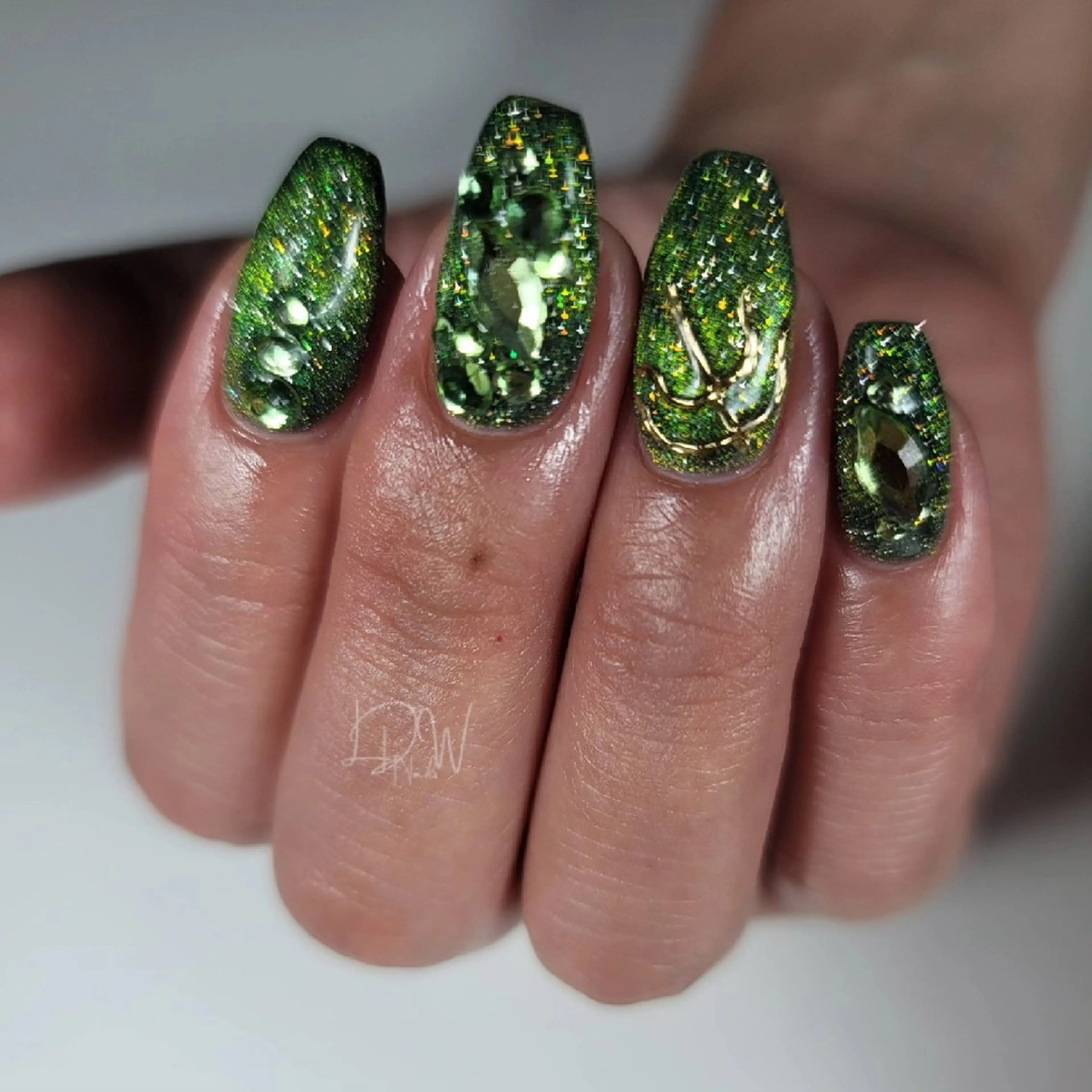 ネイル ハンドネイル ハンドケア Nails_l.d.w所属・nails_ l.d.wのネイルデザイン
