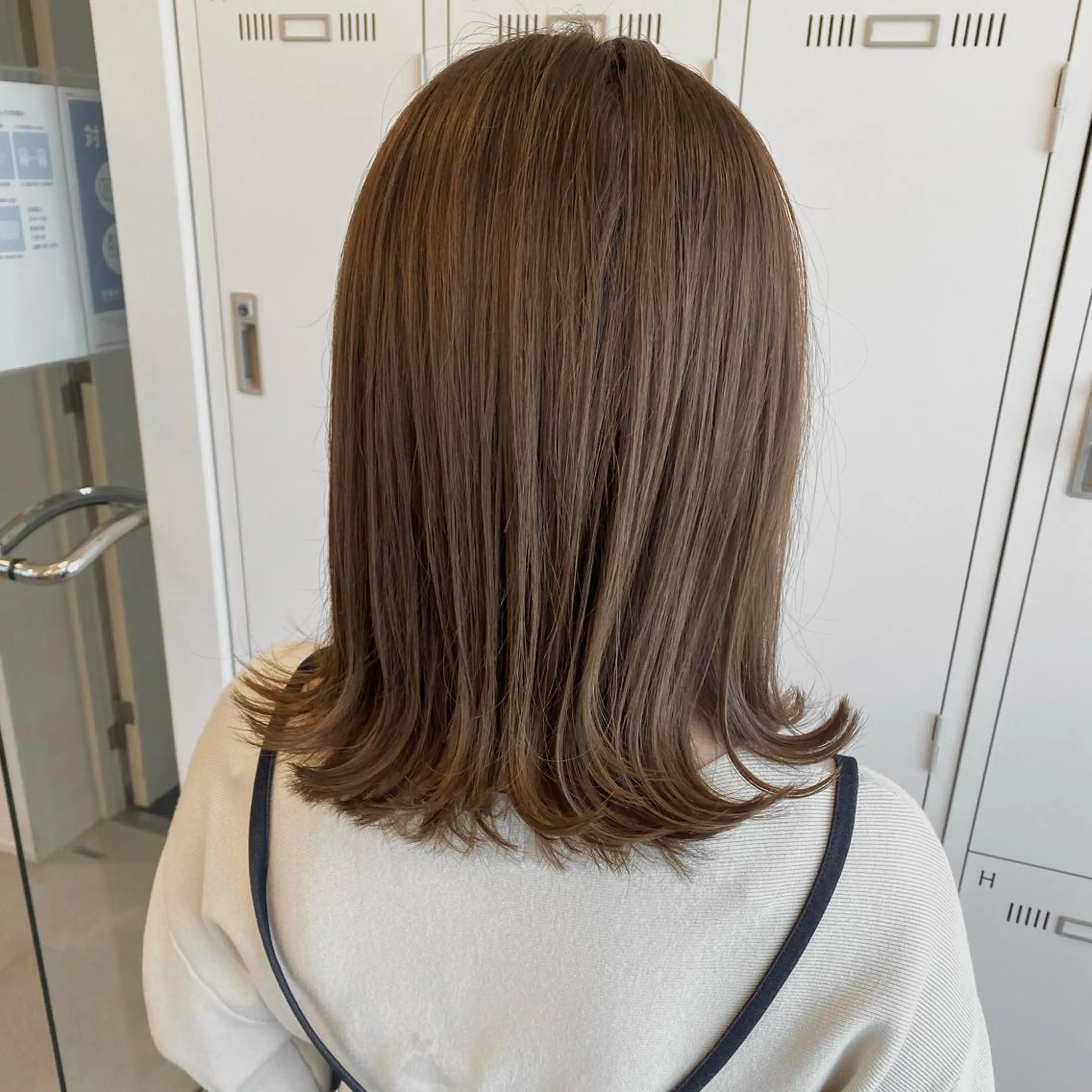 ミディアム カラー ヘアカラー トリートメント YUNA ユウナのヘアスタイル