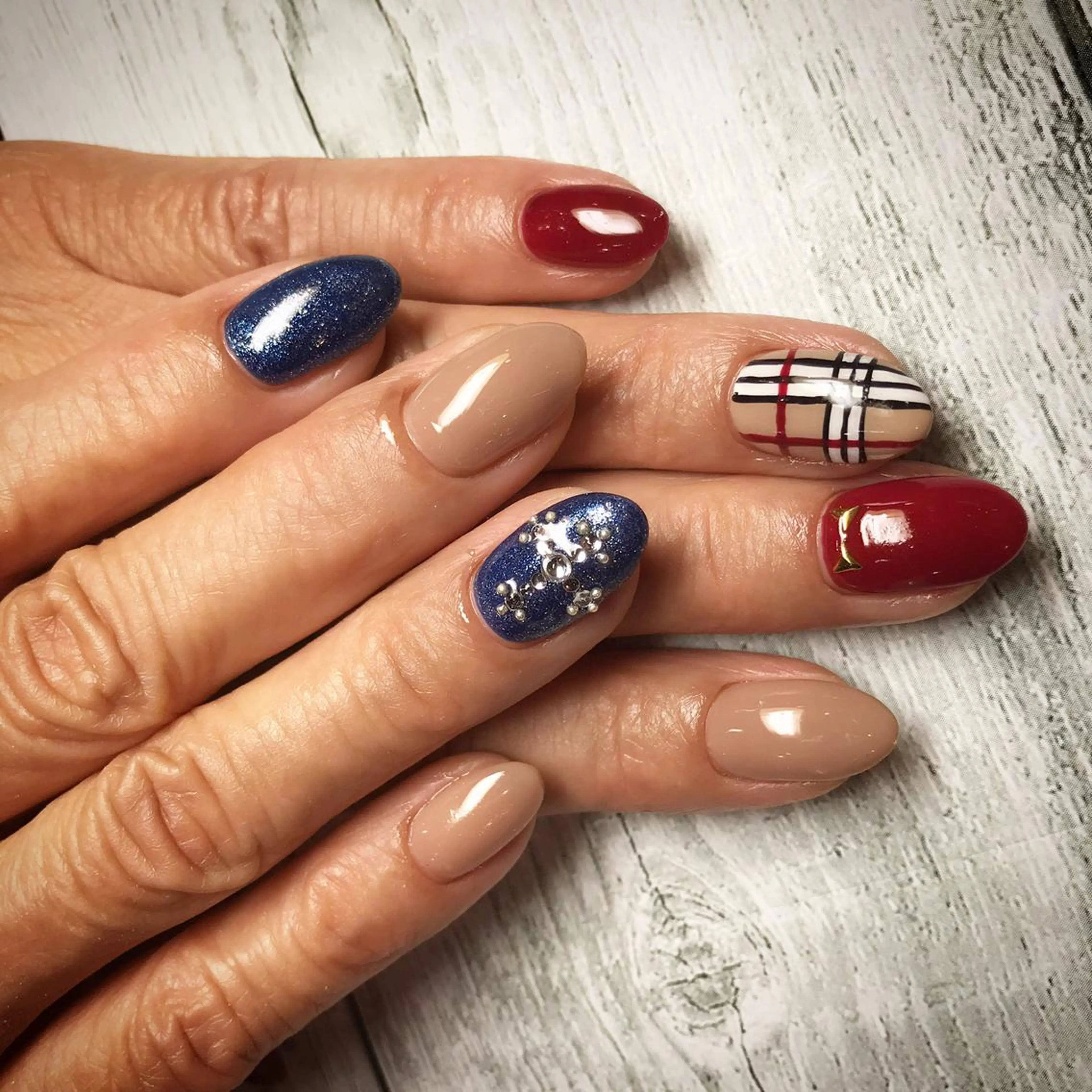 ネイル ハンドネイル y39nail toshiのネイルデザイン