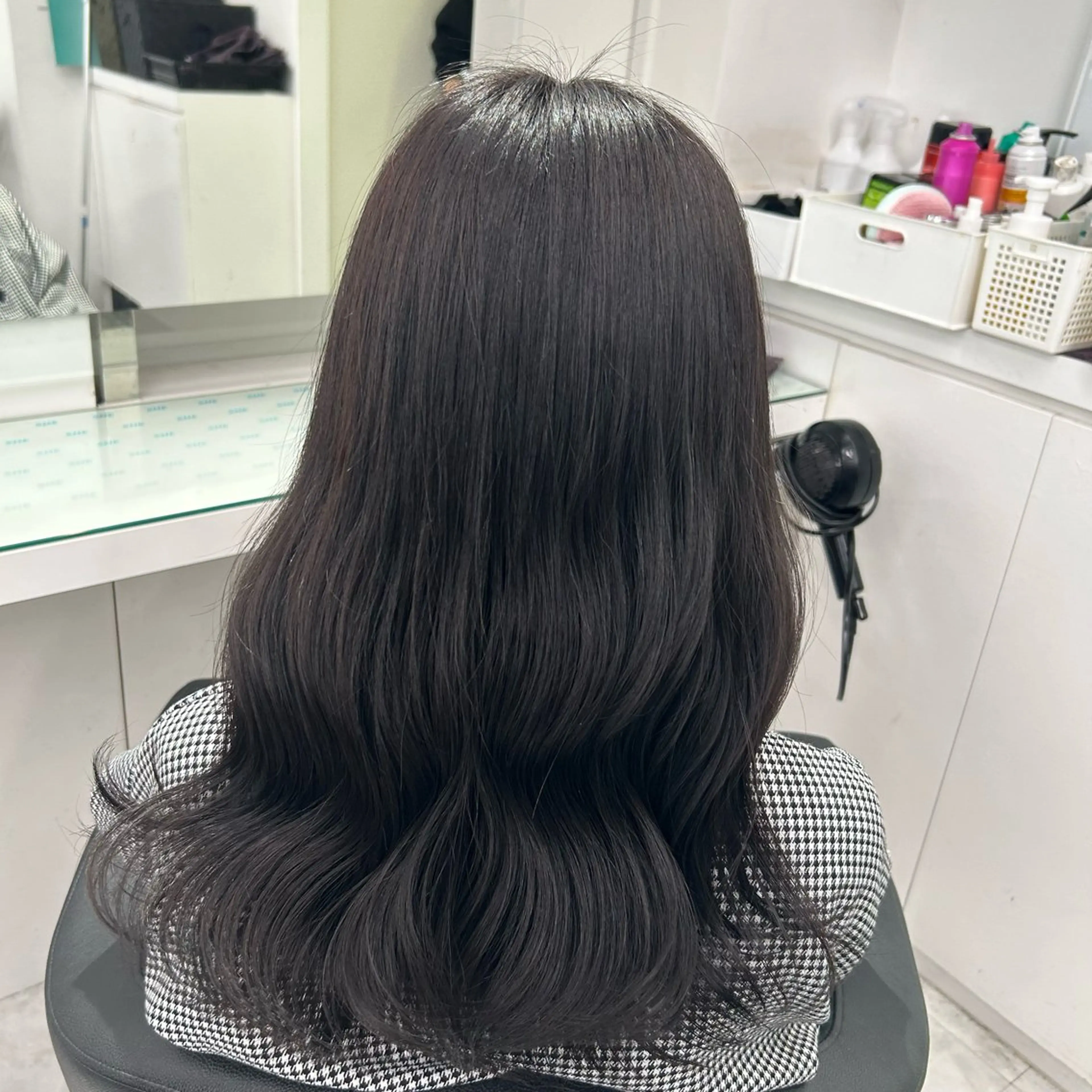 セミロング ヘアカラー 🤍大人っぽ韓国暗髪 🤍Asuka🤍のヘアスタイル