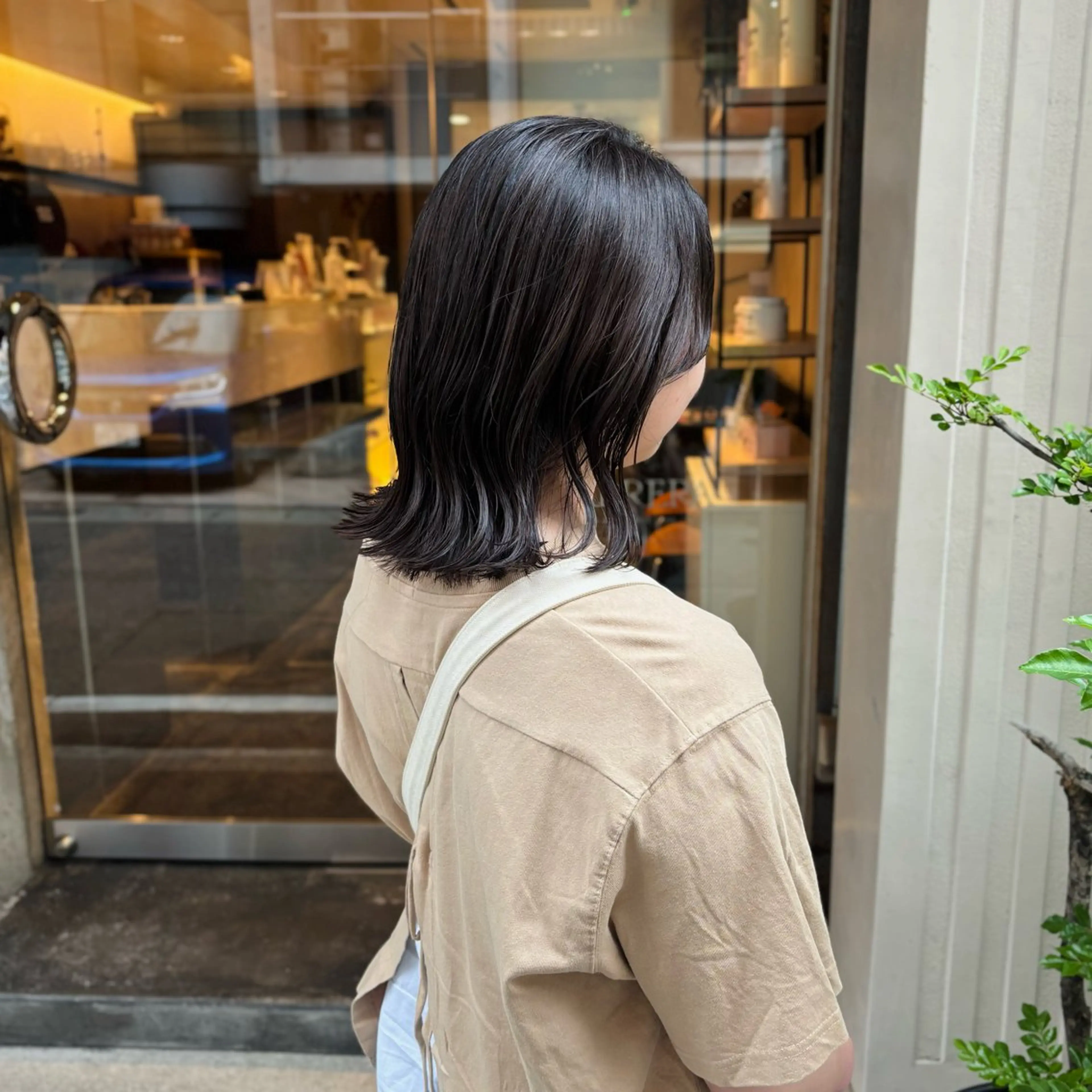 ショート ボブ くびれヘア 顔周りカット カット 芦刈咲来/髪質改善/ 赤み消し/顔周りのヘアスタイル