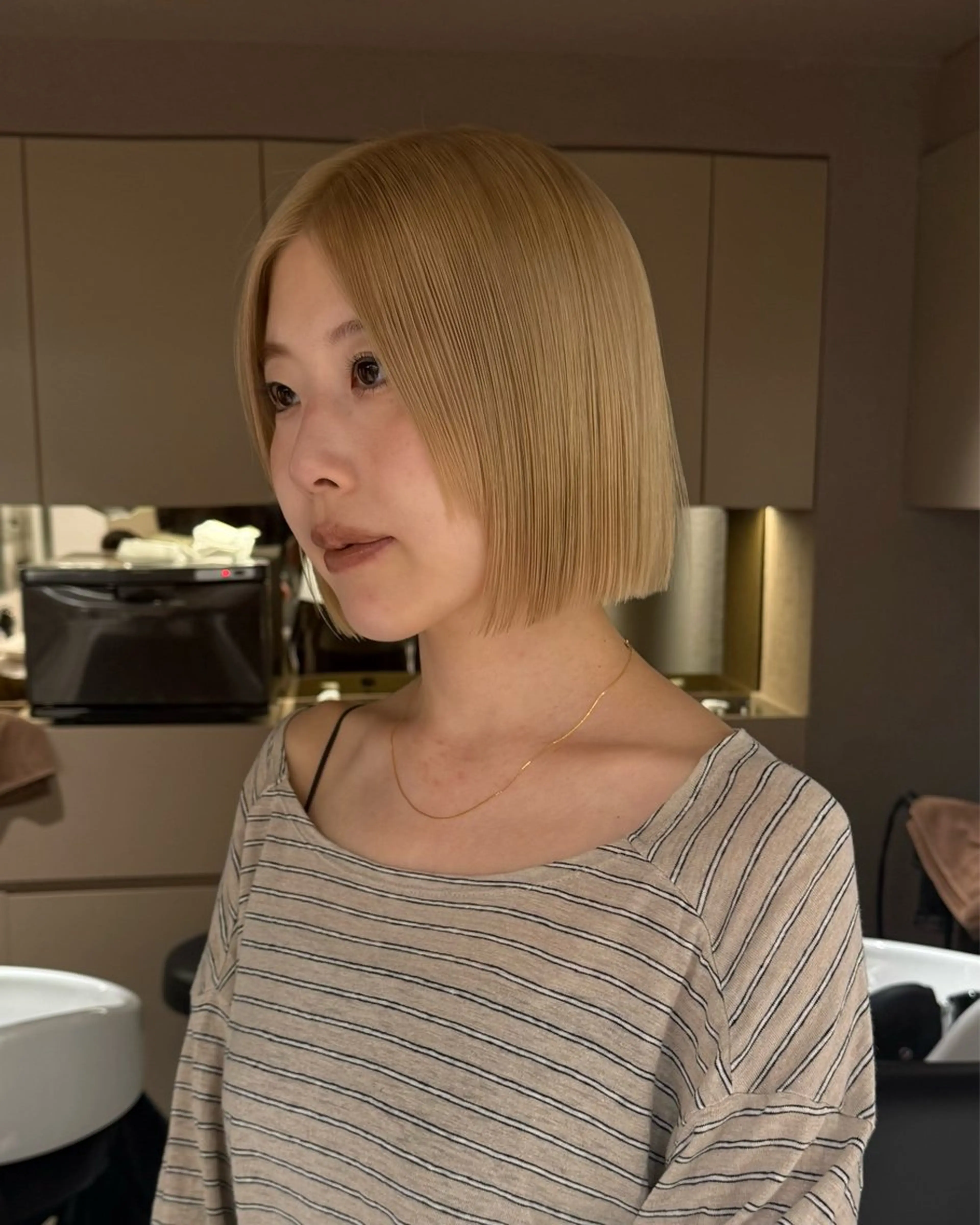 ショート カラー ハイトーンカラー ボブ カット ヘアカラー maison mile所属・mile akari 恵比寿駅徒歩3分のヘアスタイル