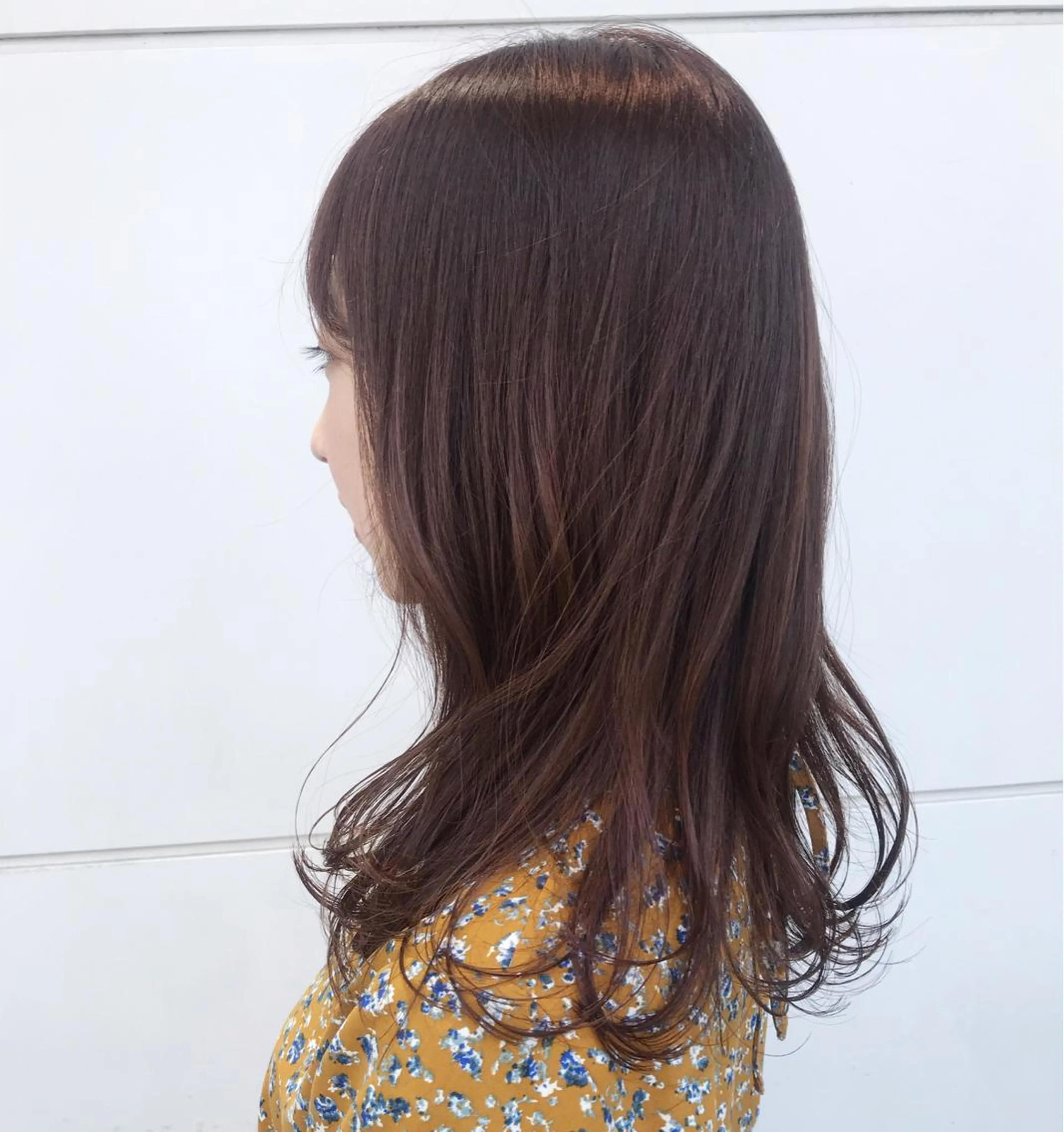セミロング カラー 嶋佐 昌大 シマサマオのヘアスタイル