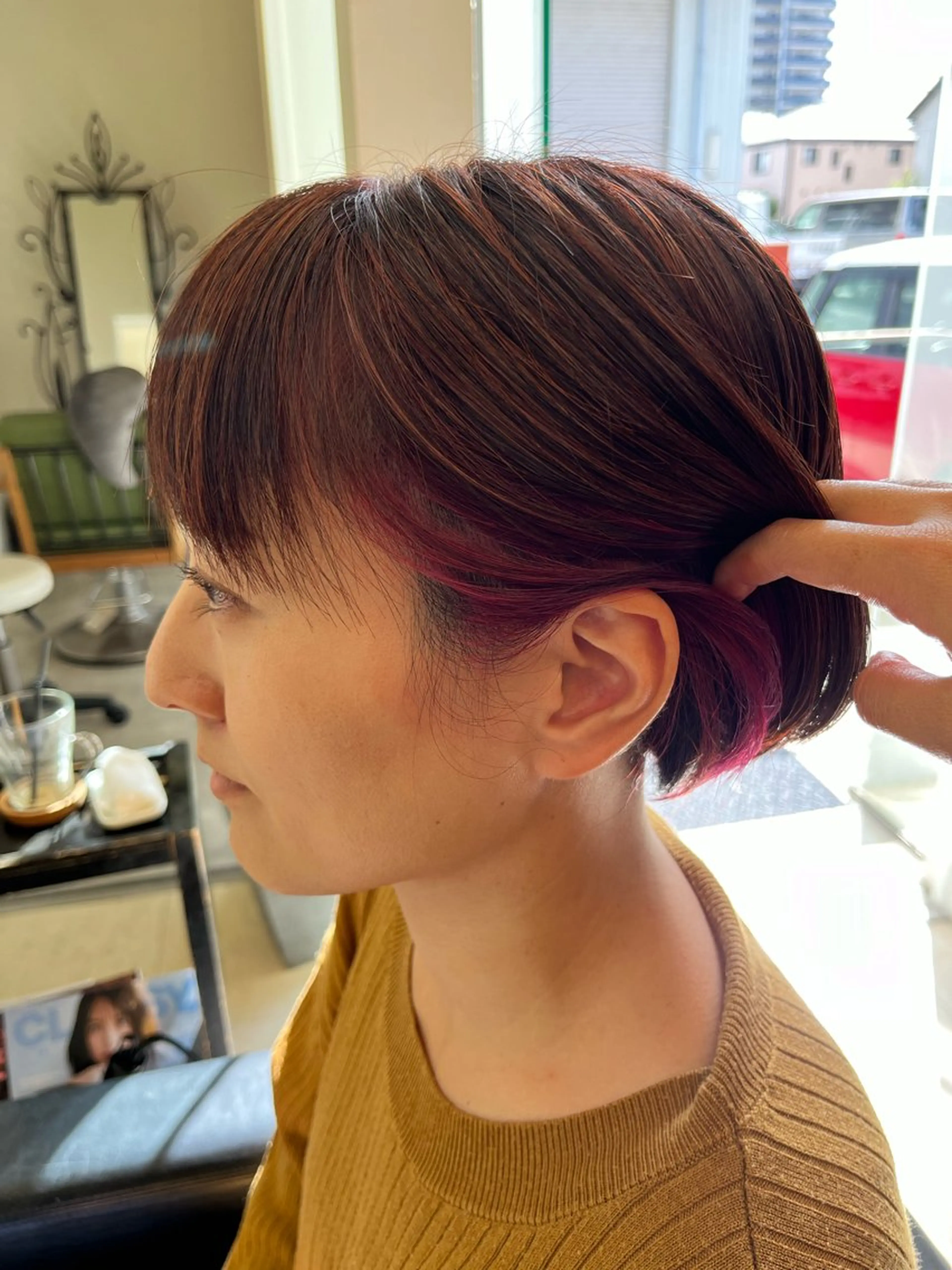 ショート カラー ブラウンカラー ハイライトカラー インナーカラー オレンジ オレンジブラウン 松岡 アユミ  berryのマツエク・マツパデザイン