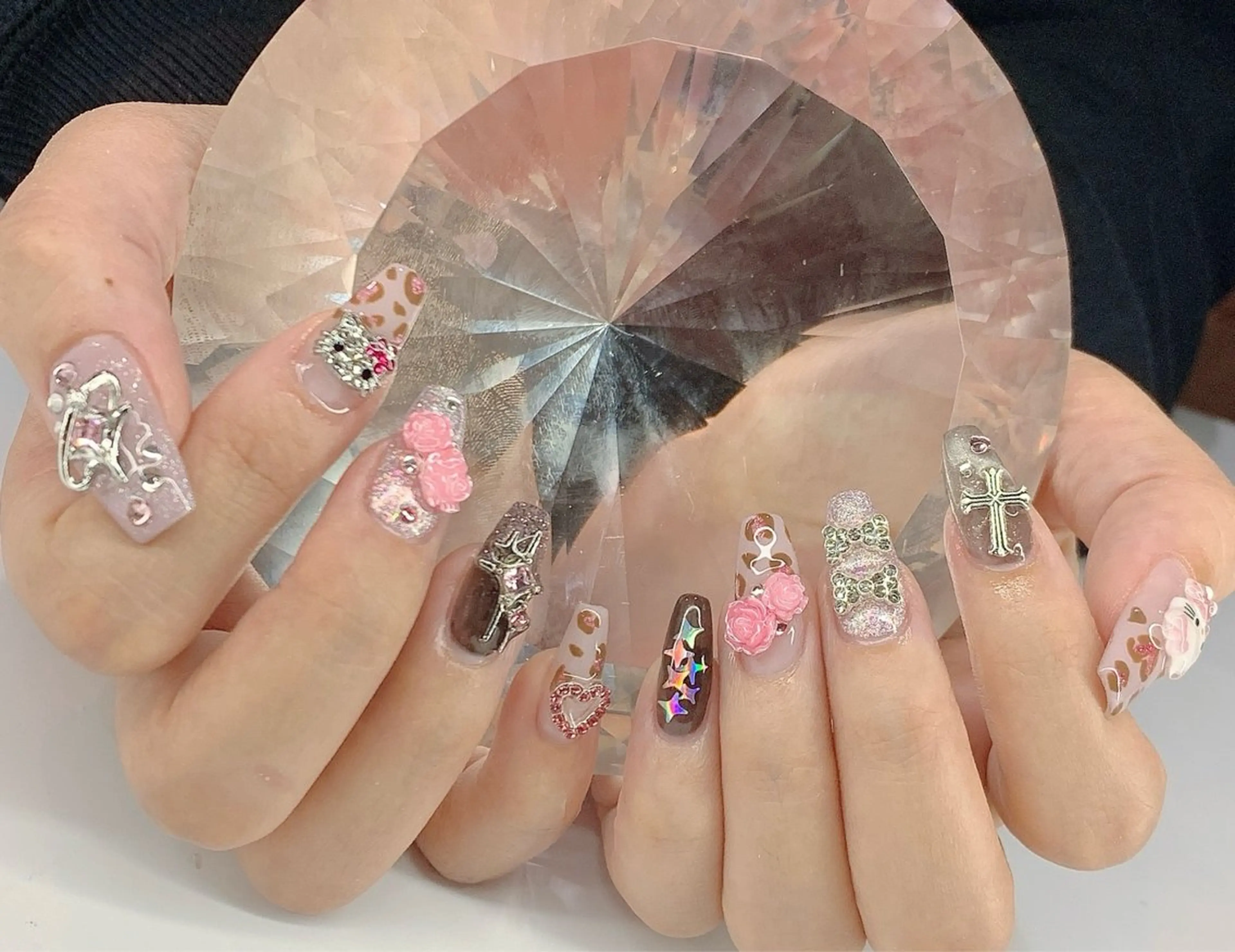 ネイル LoaChaton kaeのネイルデザイン