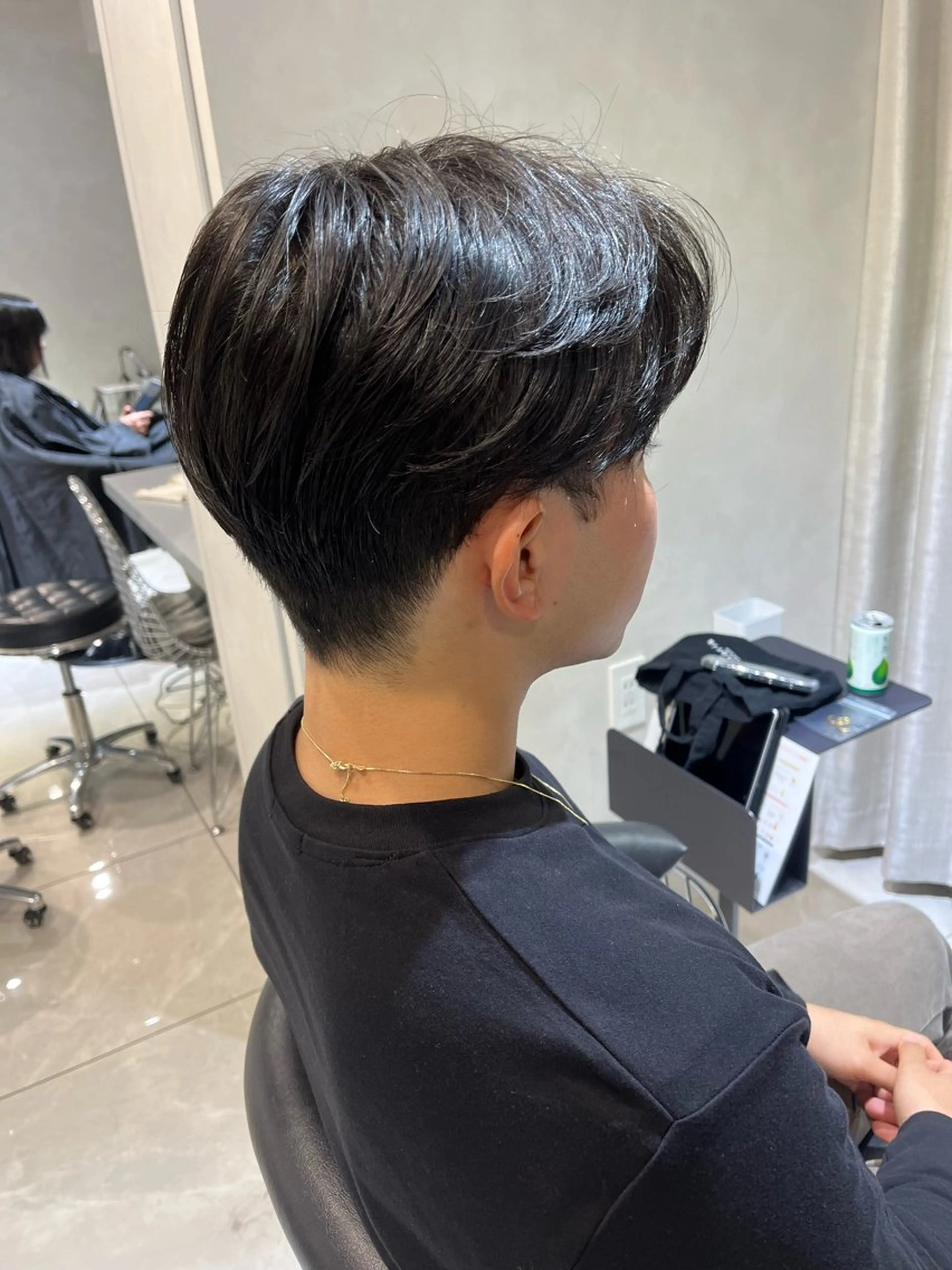 メンズ カット 韓国メンズ特化 ダウン・毛流れパーマのヘアスタイル