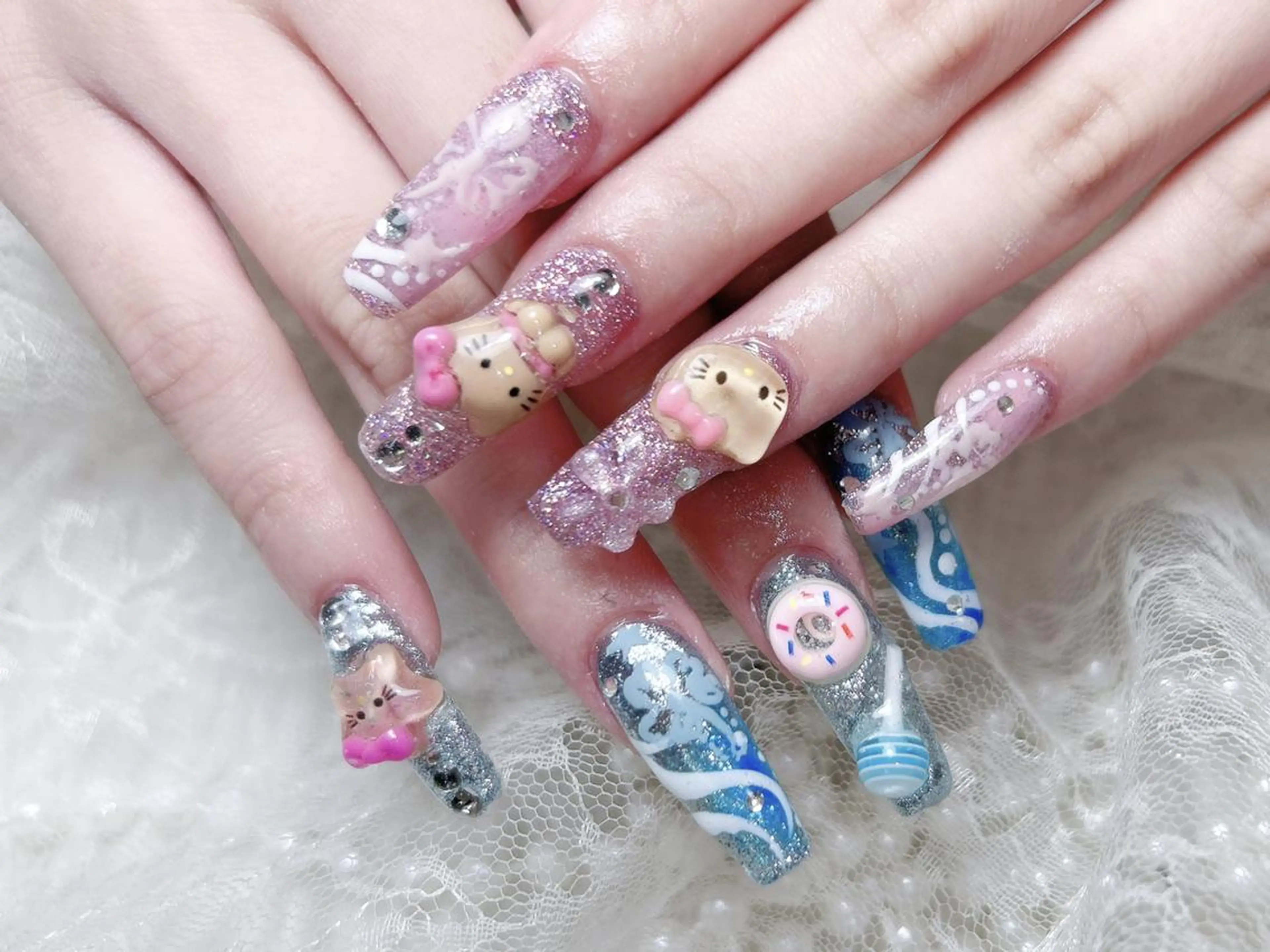 ネイル りんか🪽 ワンホンネイル🍬のネイルデザイン