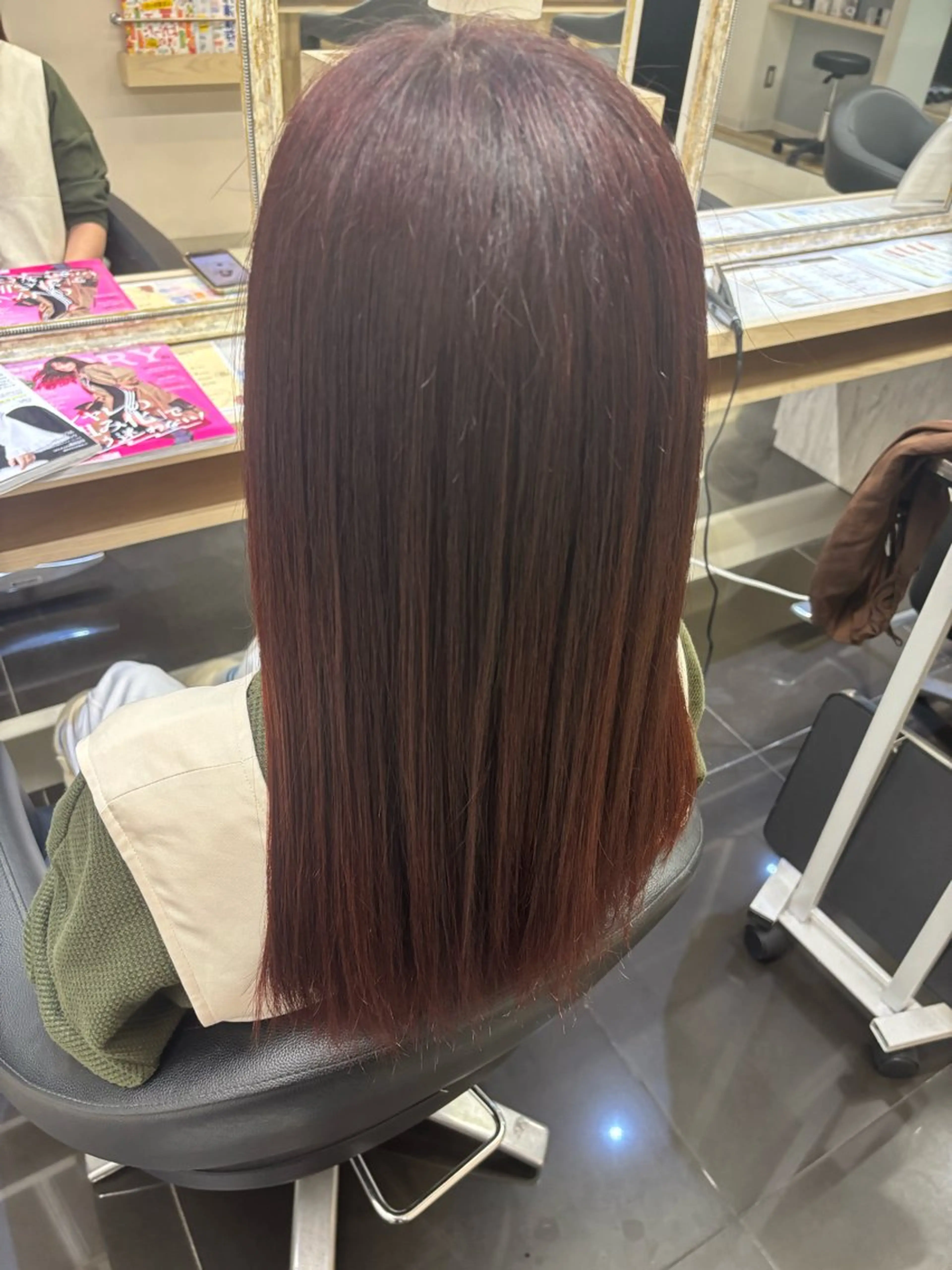 ロング カラー レッドカラー ヘアカラー 山本 紅葉のヘアスタイル