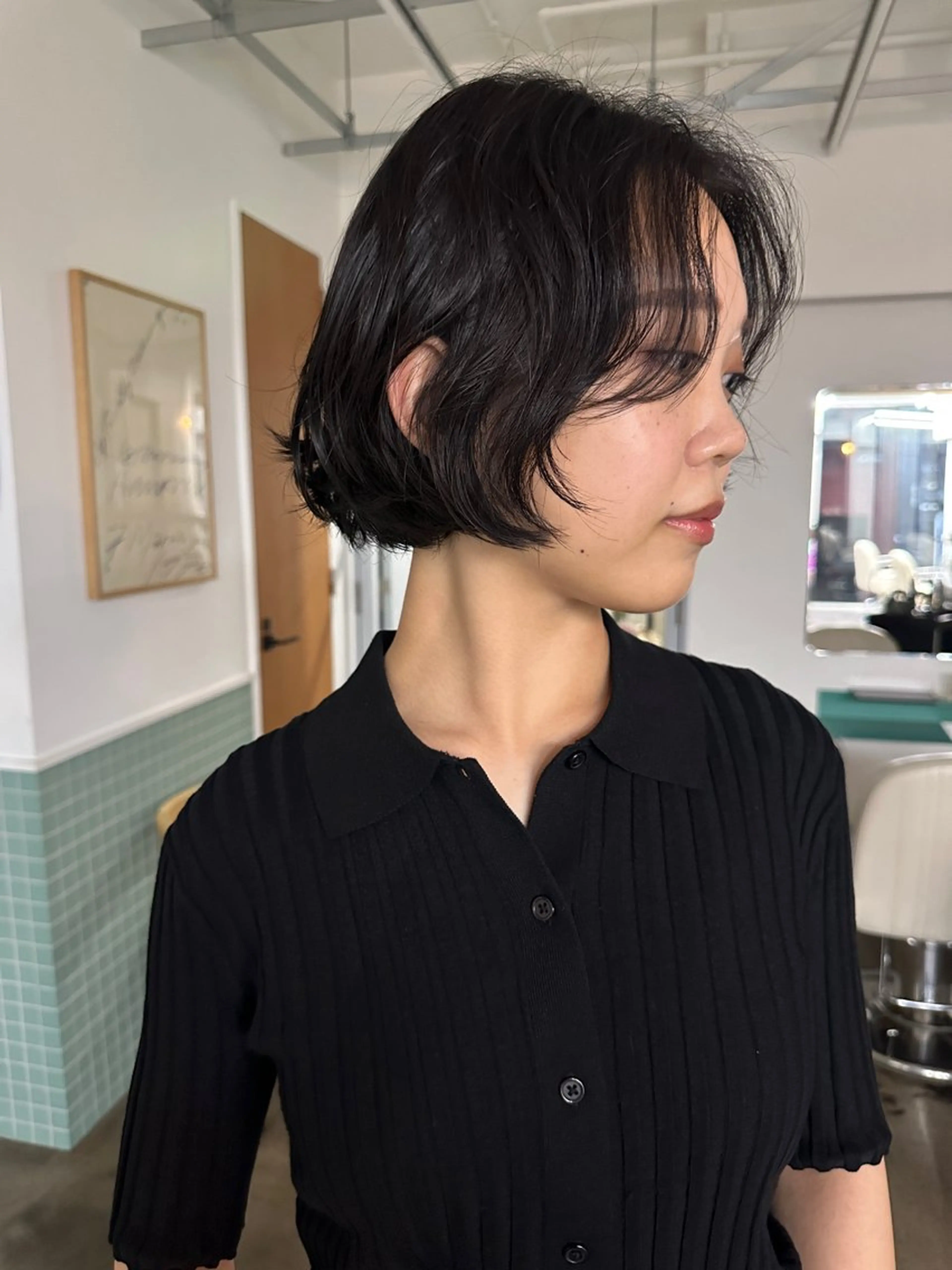 ショート カラー パーマ カット ヘアカラー パーマ ボブ/レイヤー/ケア パーマ/透明感カラーのヘアスタイル
