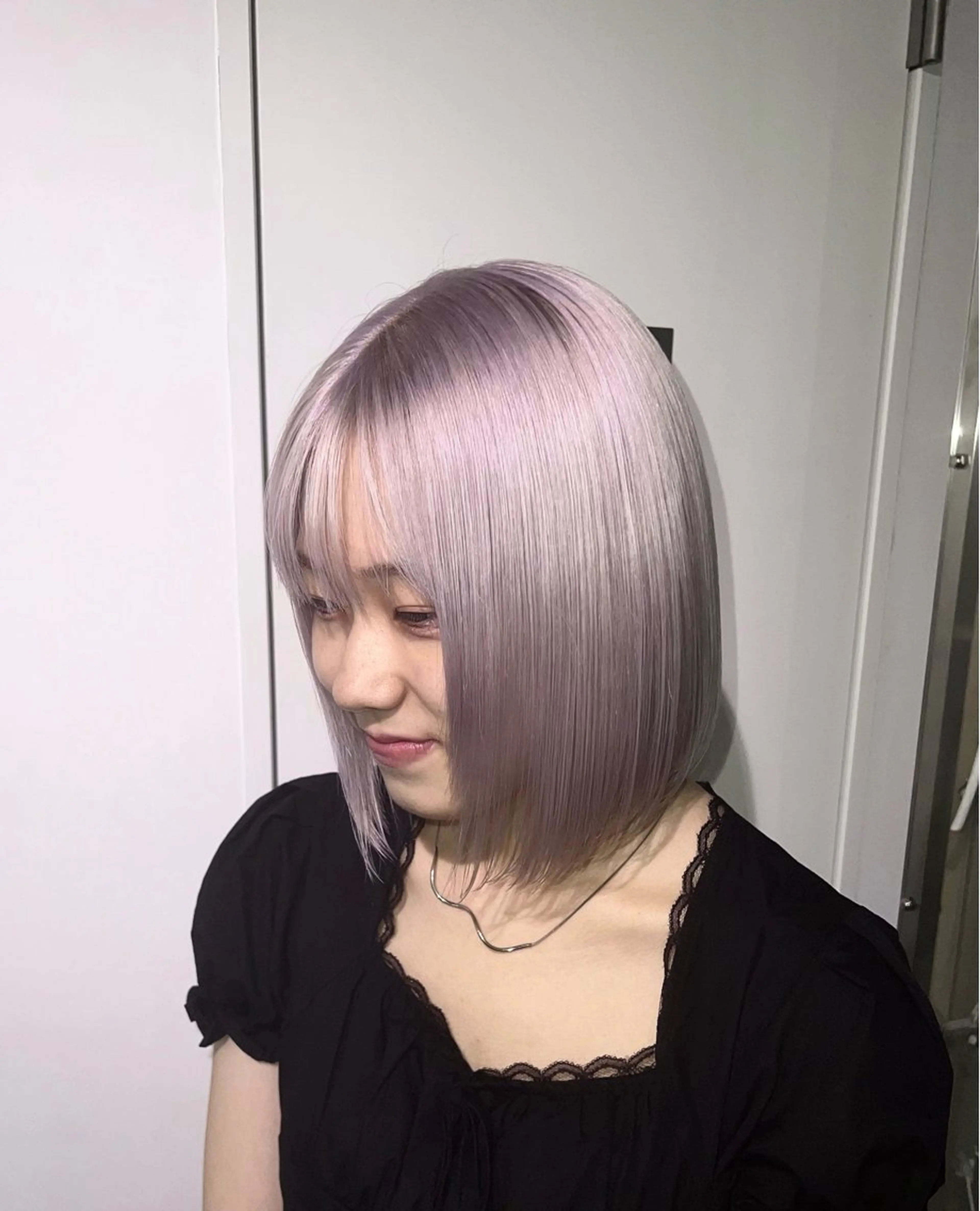 ミディアム カラー ブリーチ シルバー ヘアカラー 渋谷/ハイトーン/ プルエクステ/大和のヘアスタイル