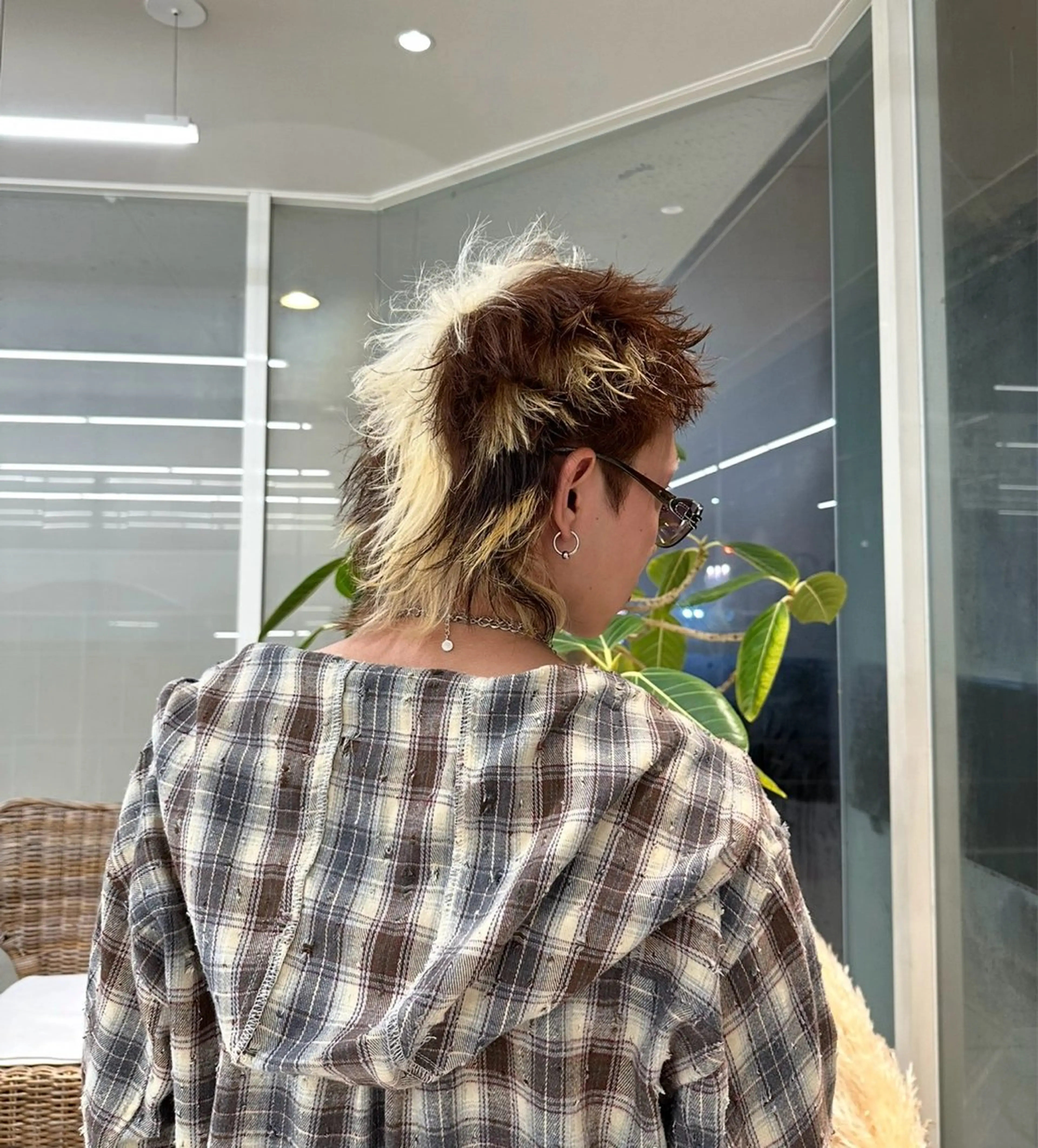 メンズ 【デザインカラー】 難波 秀喜のヘアスタイル