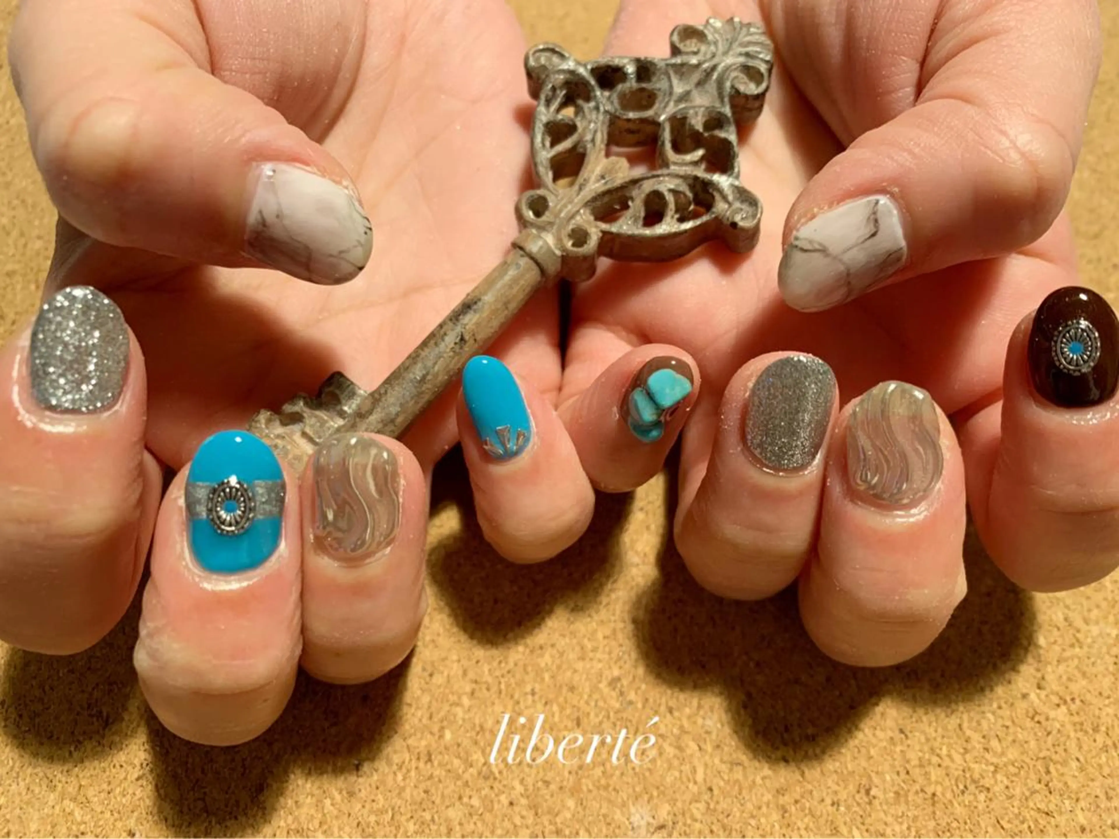 ネイル liberté (リベルテ)のネイルデザイン