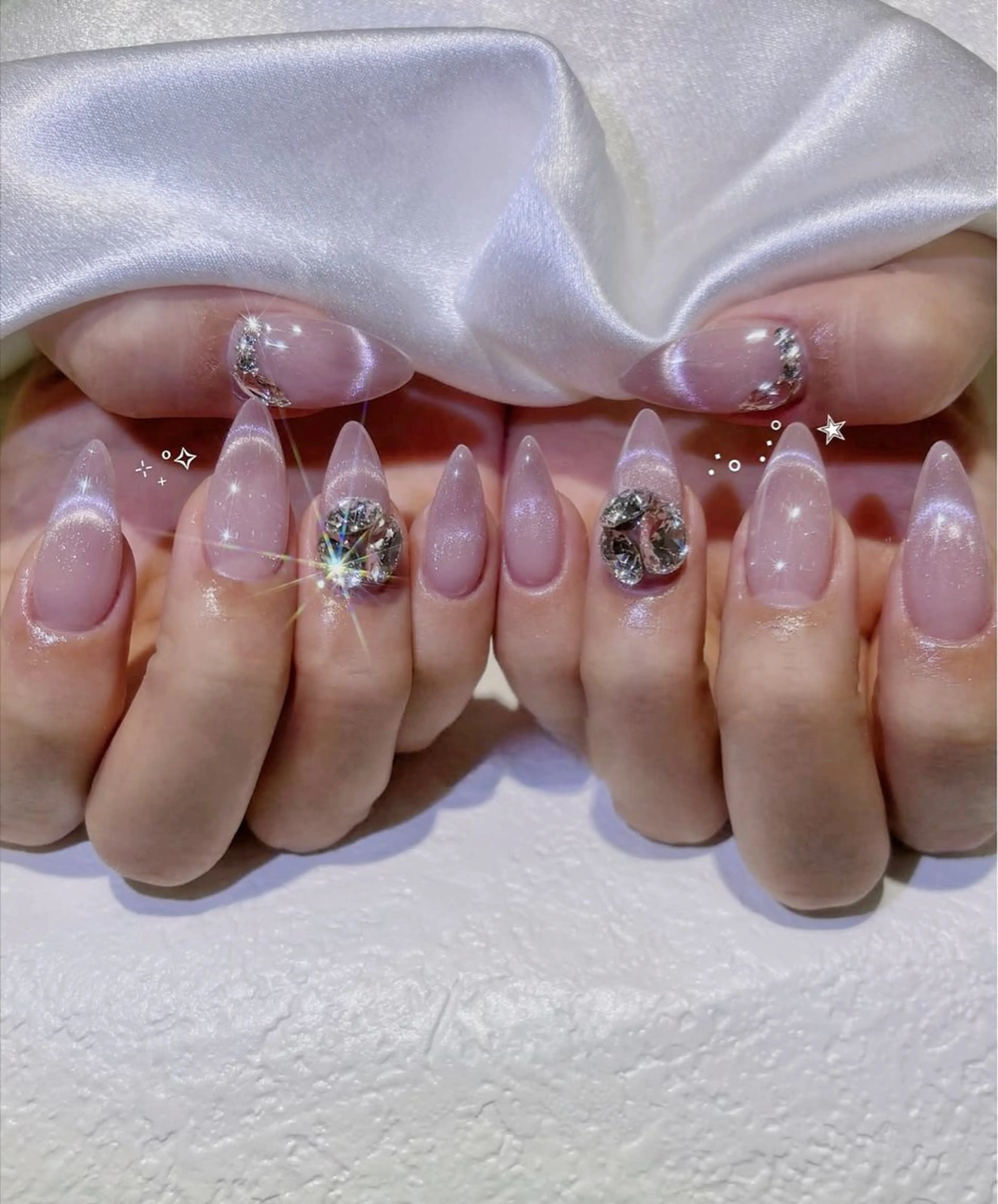 ネイル アニマル柄 オーロラネイル チークネイル フラッシュネイル ジェルネイル ハンドネイル T.A Nail Salonのネイルデザイン