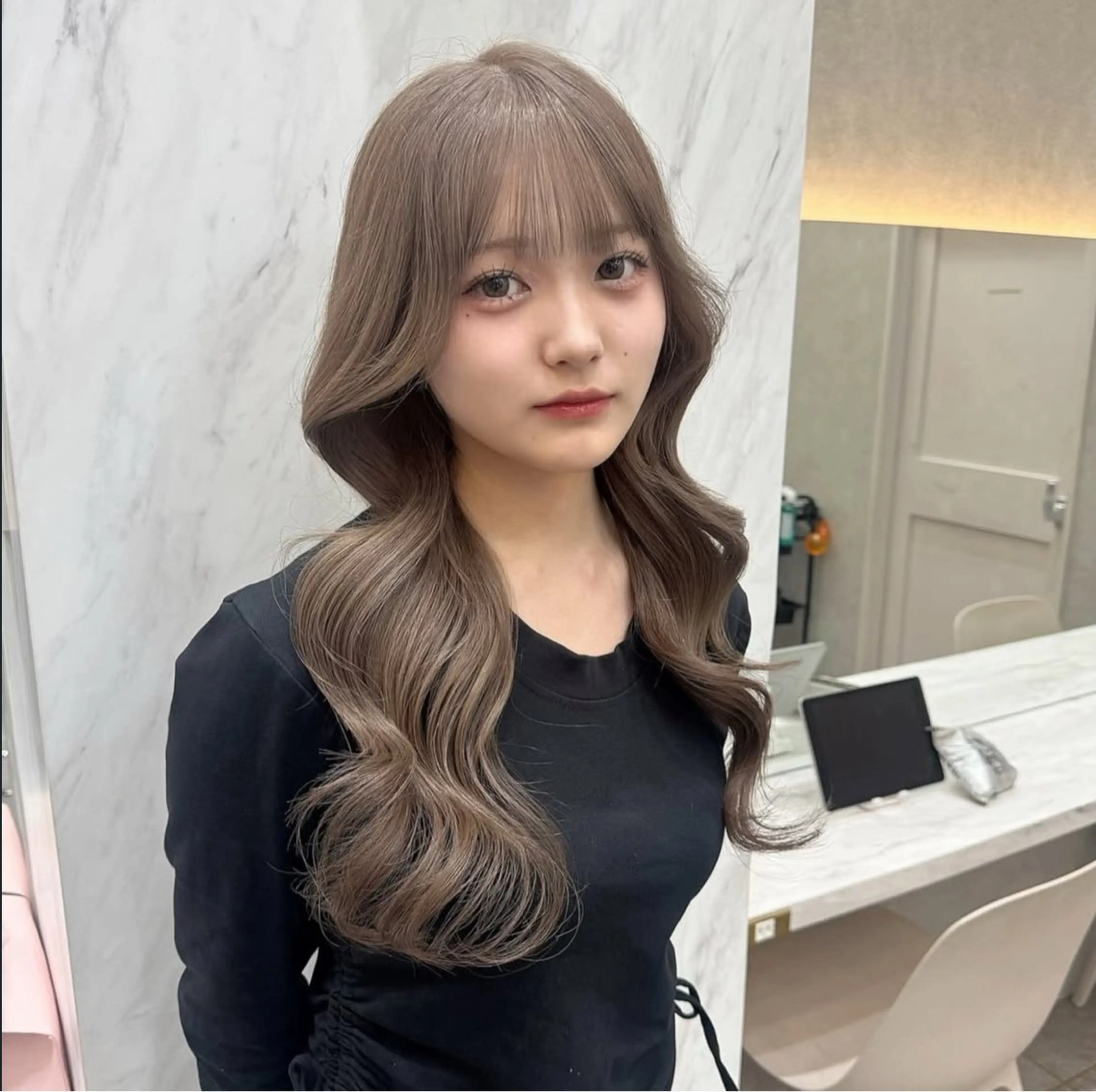 ロング 縮毛矯正 ヘアカラー 璃 音のヘアスタイル