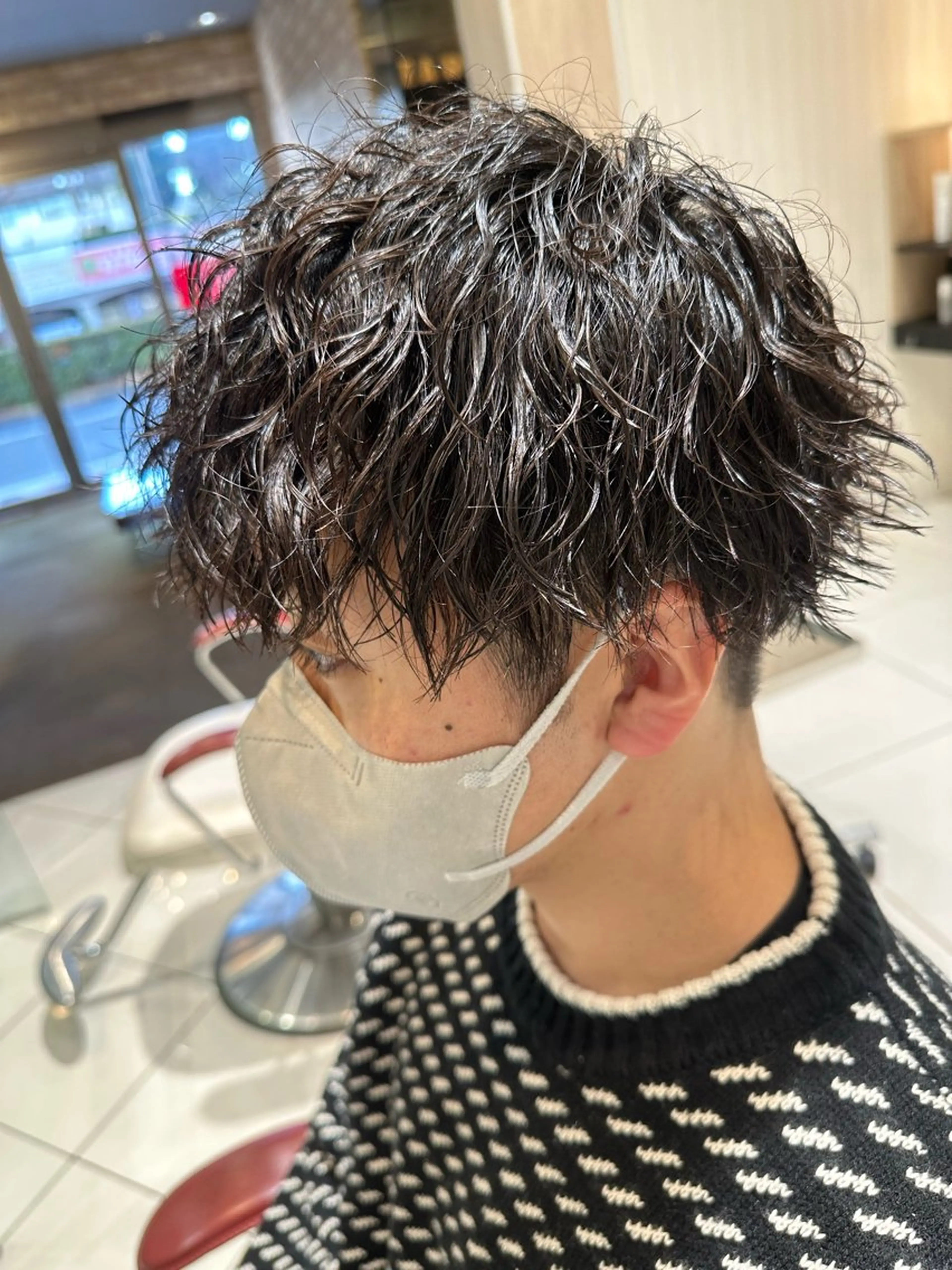 ショート パーマ メンズ メンズパーマ ツイストスパイラルパーマ 波巻きパーマ スパイラルパーマ 💈メンズ特化 美容師サキ💈のヘアスタイル