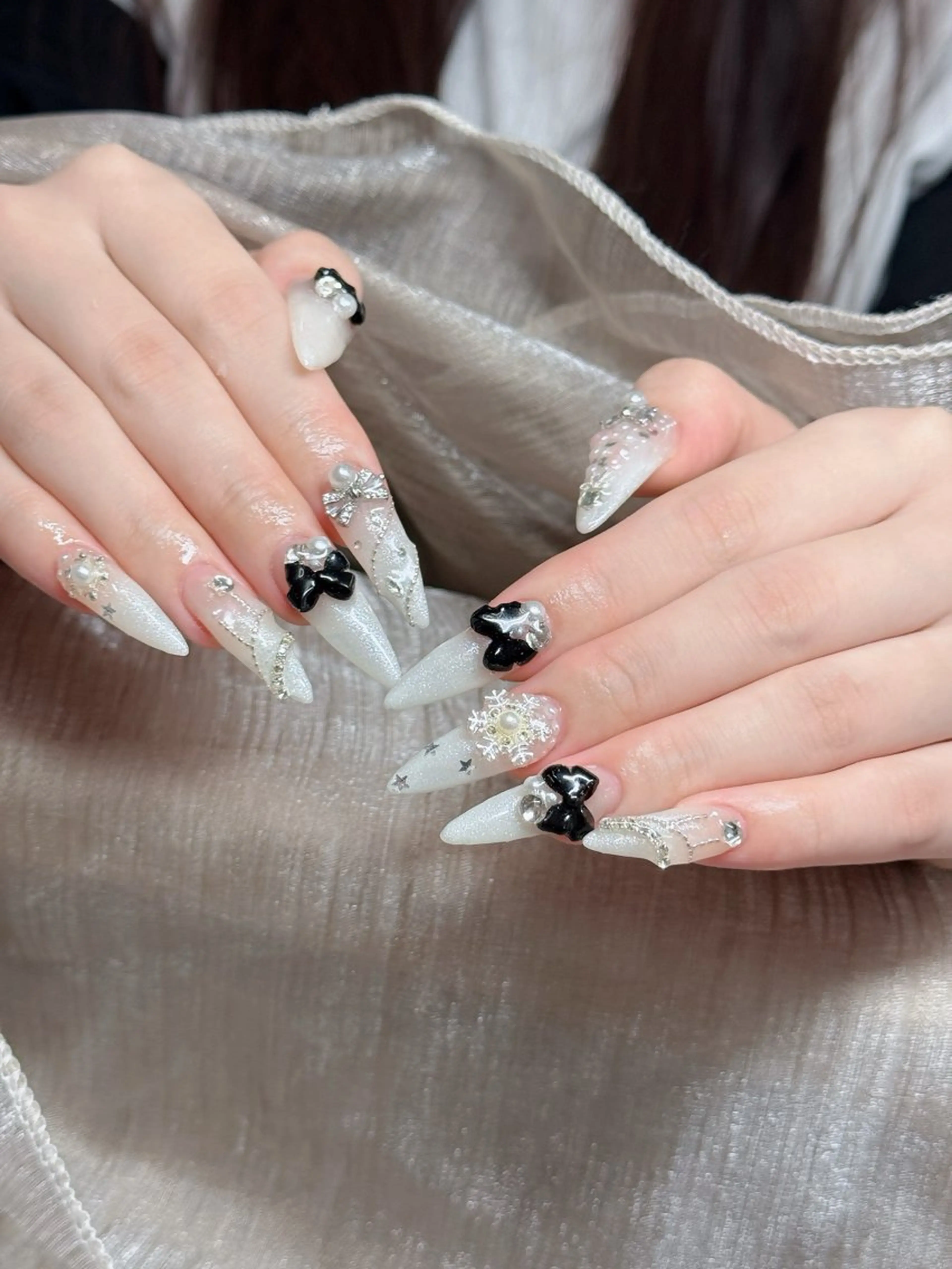 ネイル フットネイル フレンチネイル グラデーション 韓国ネイル ロングネイル ハンドネイル Hani nailsalonのネイルデザイン